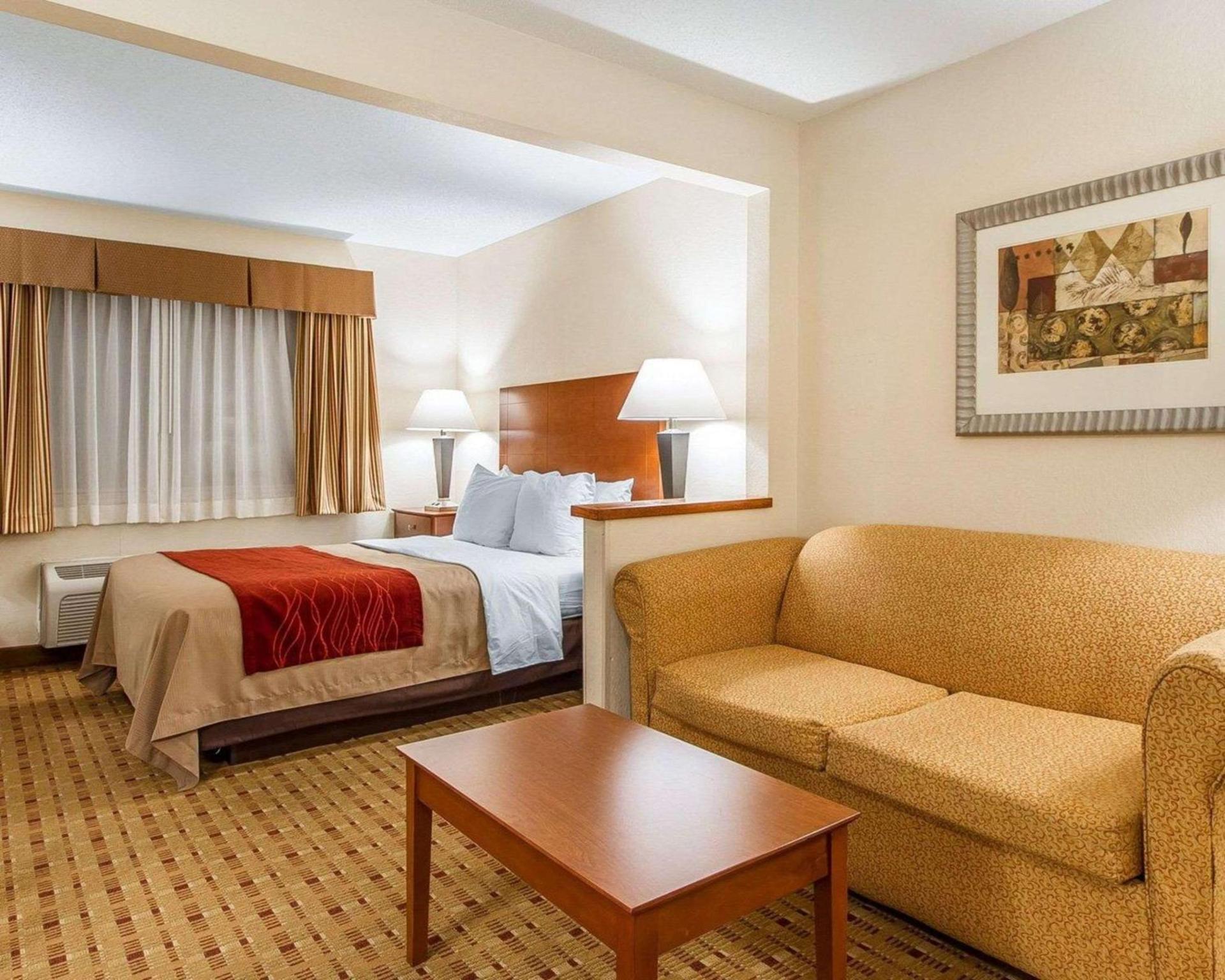 Quality Inn & Suites Eau Claire University Area photo 38