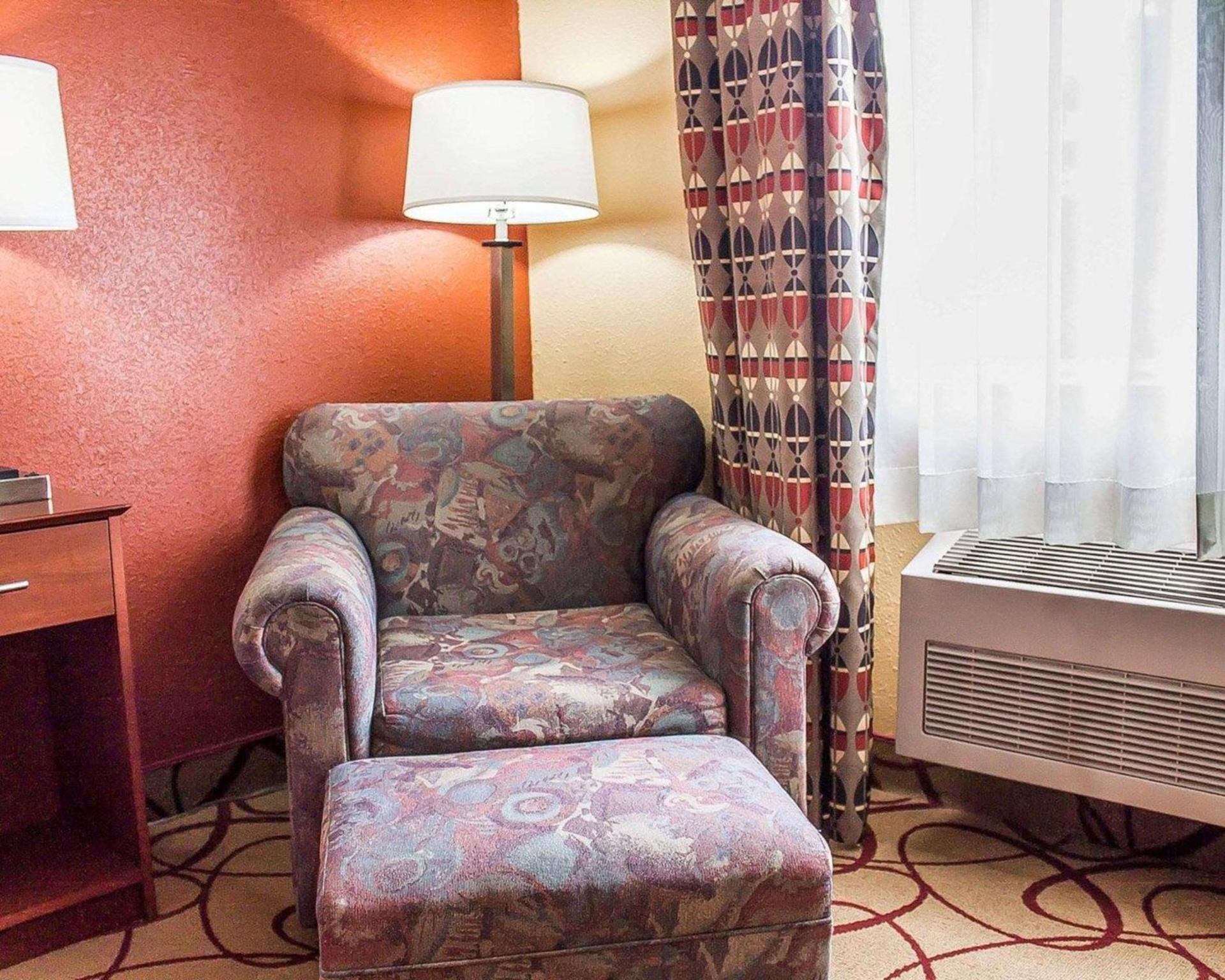 Quality Inn Manitowoc photo 12