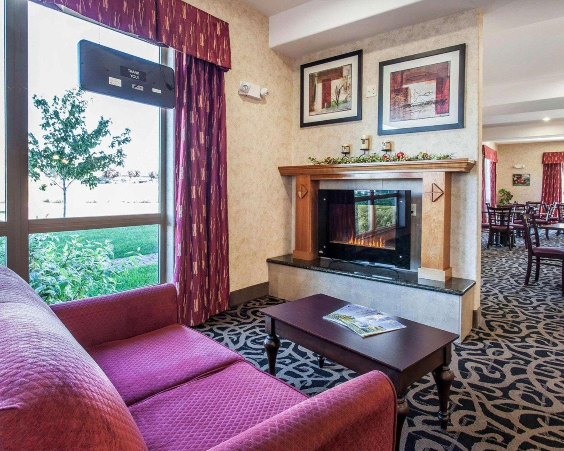 Comfort Suites Wenatchee Leavenworth photo 6