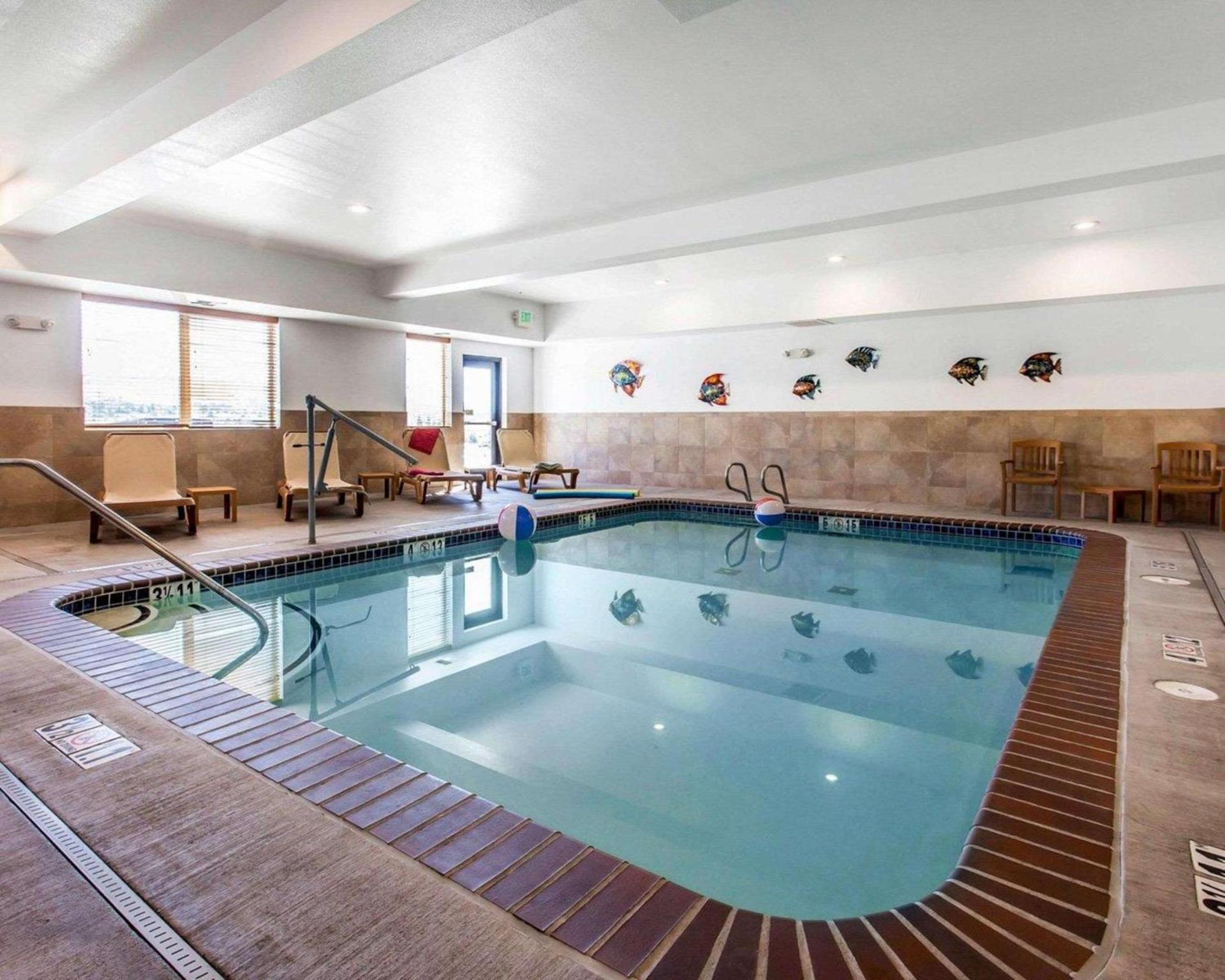 Comfort Suites Wenatchee Leavenworth photo 21