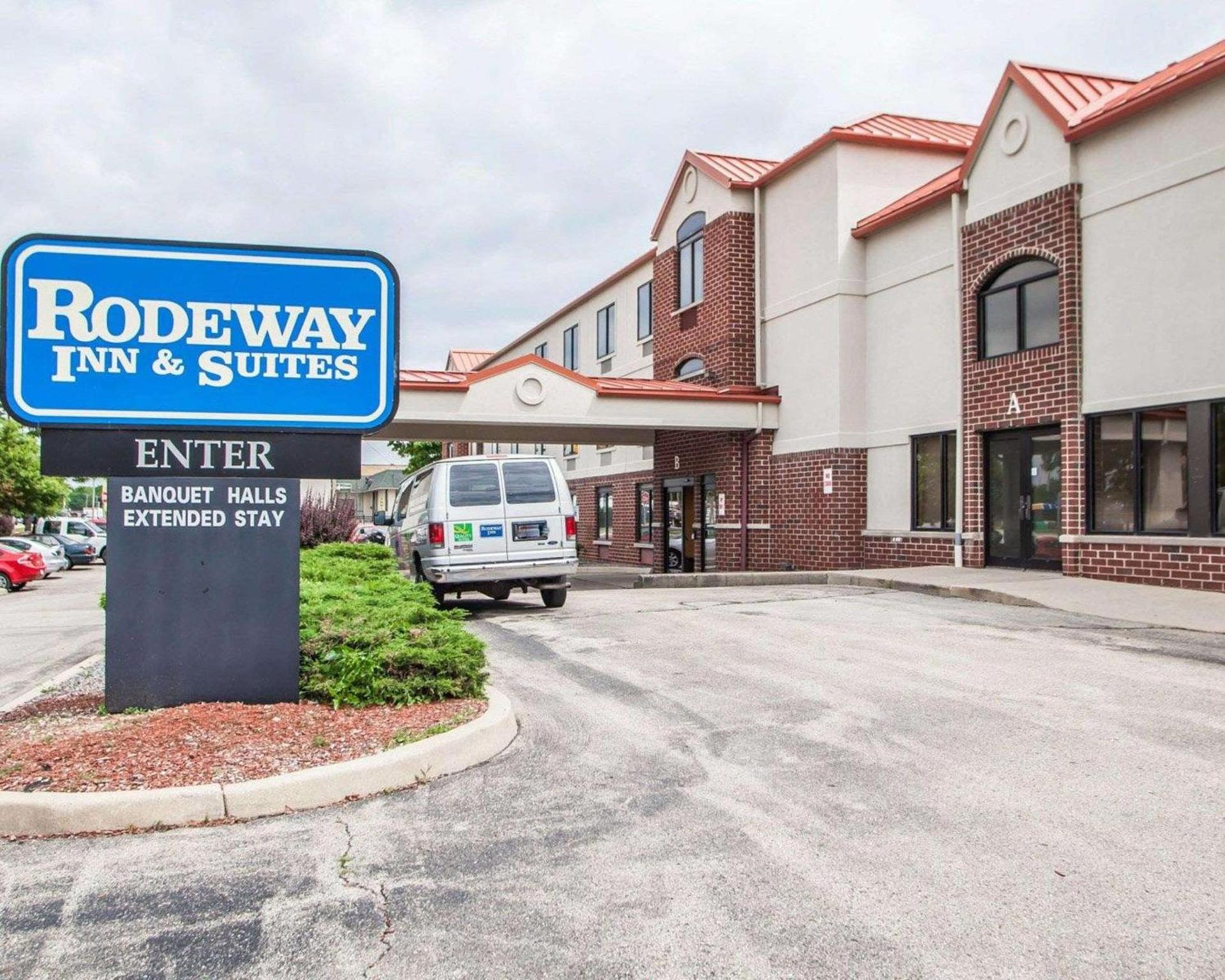 Rodeway Inn & Suites Milwaukee Airport photo 3