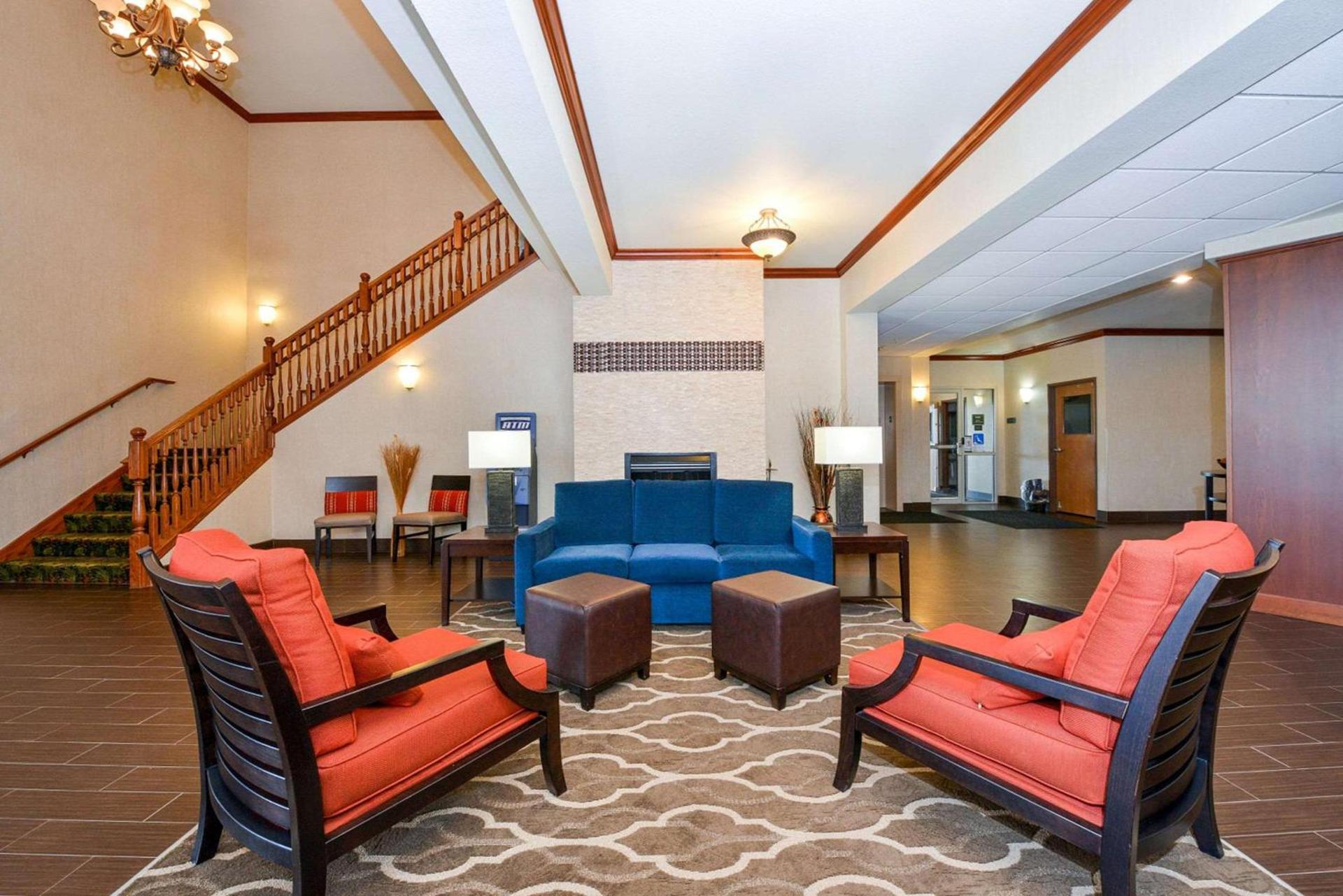 Comfort Inn & Suites Madison North photo 4