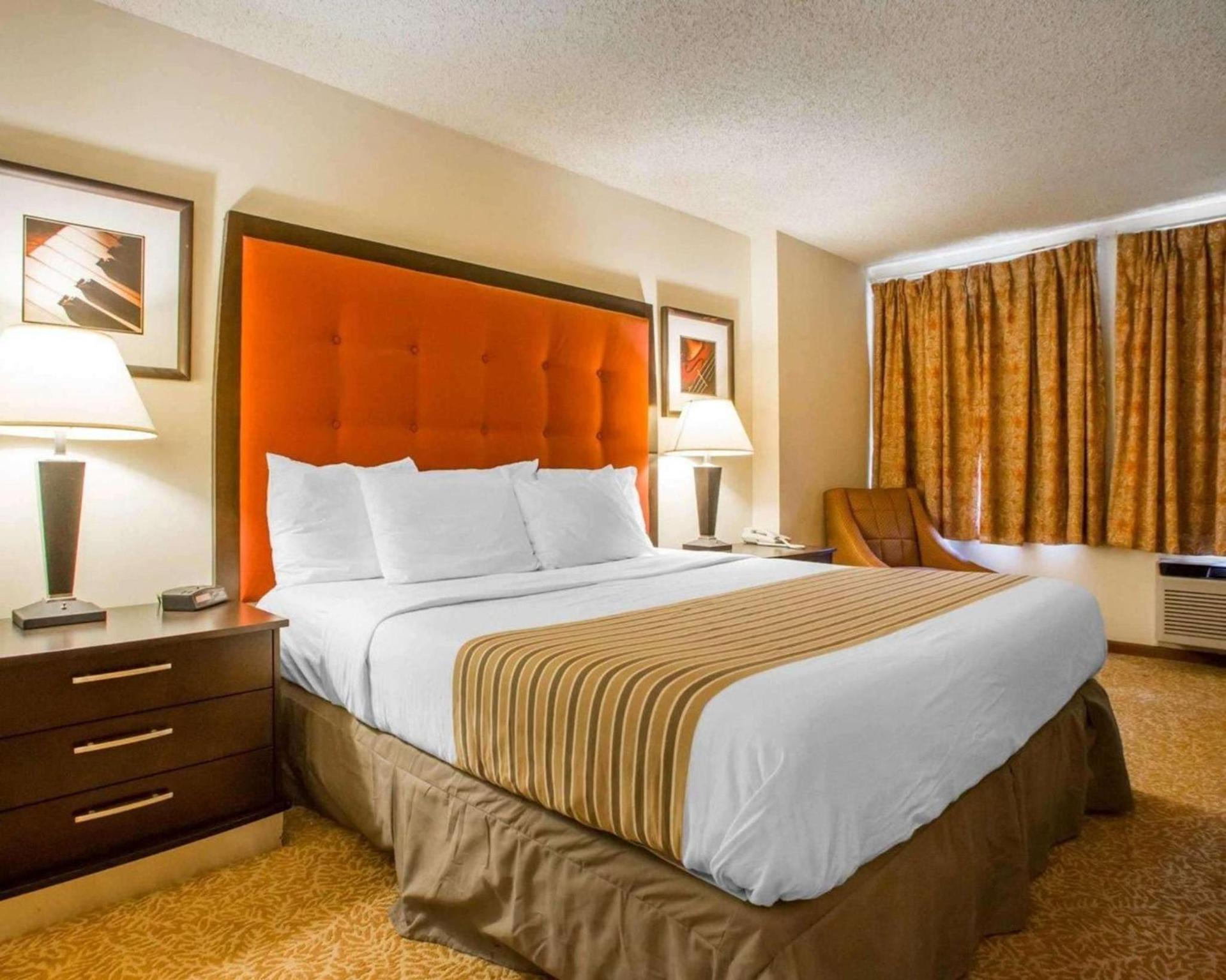 Ramada by Wyndham Stevens Point photo 23