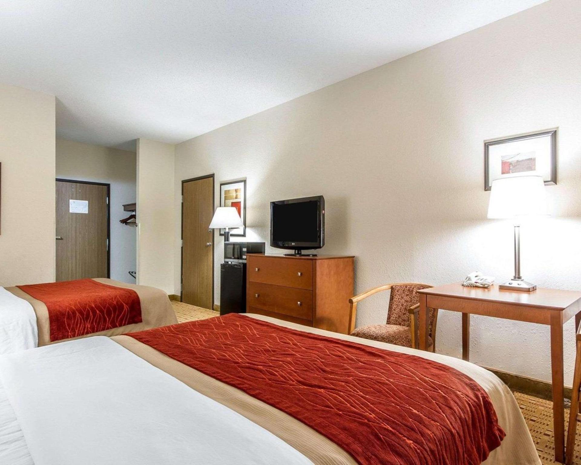 Quality Inn & Suites Eau Claire University Area photo 23