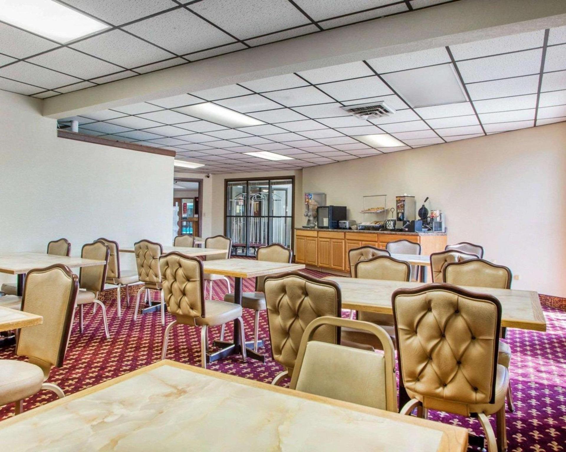 Ramada by Wyndham Stevens Point photo 20