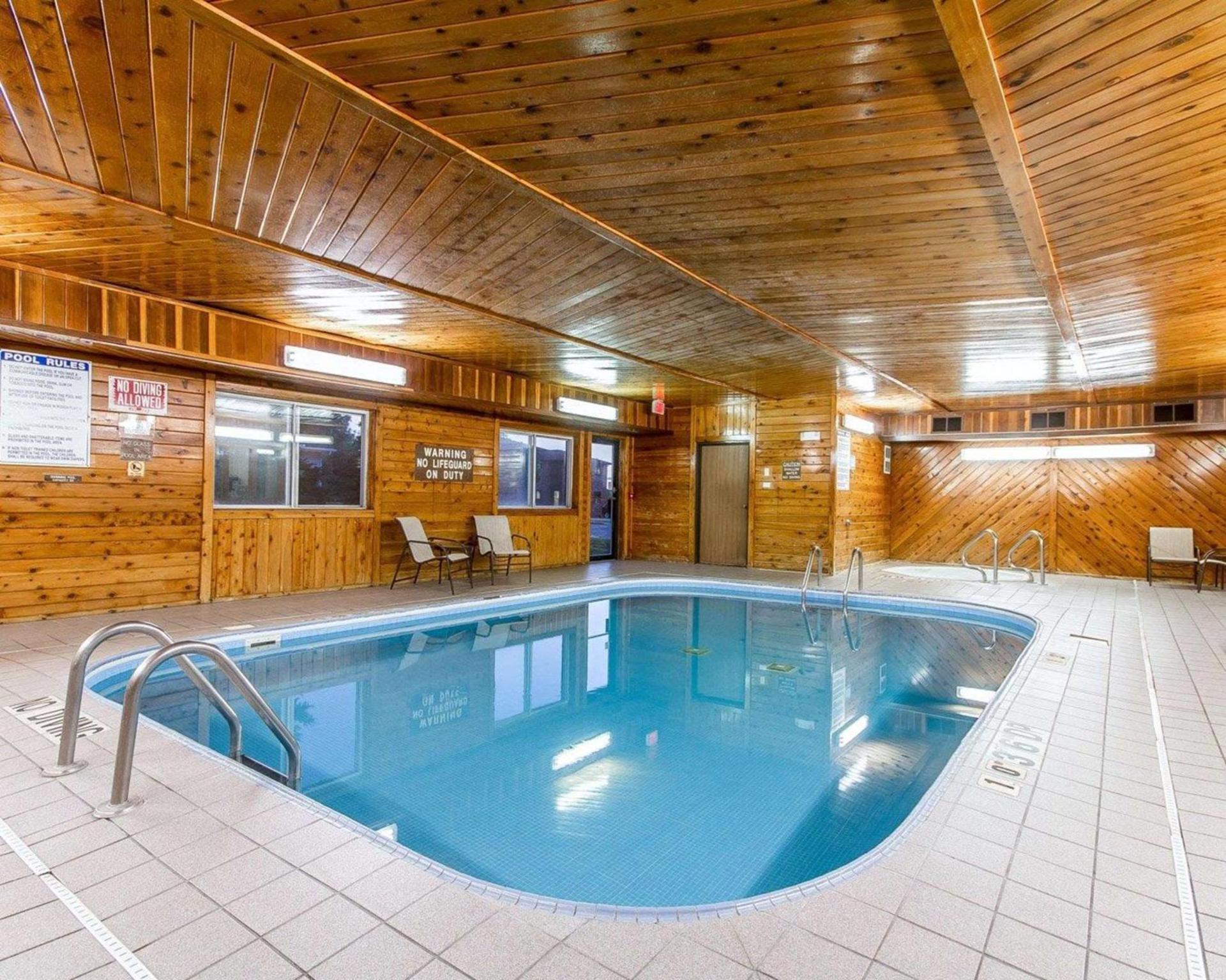Quality Inn & Suites Eau Claire University Area photo 15