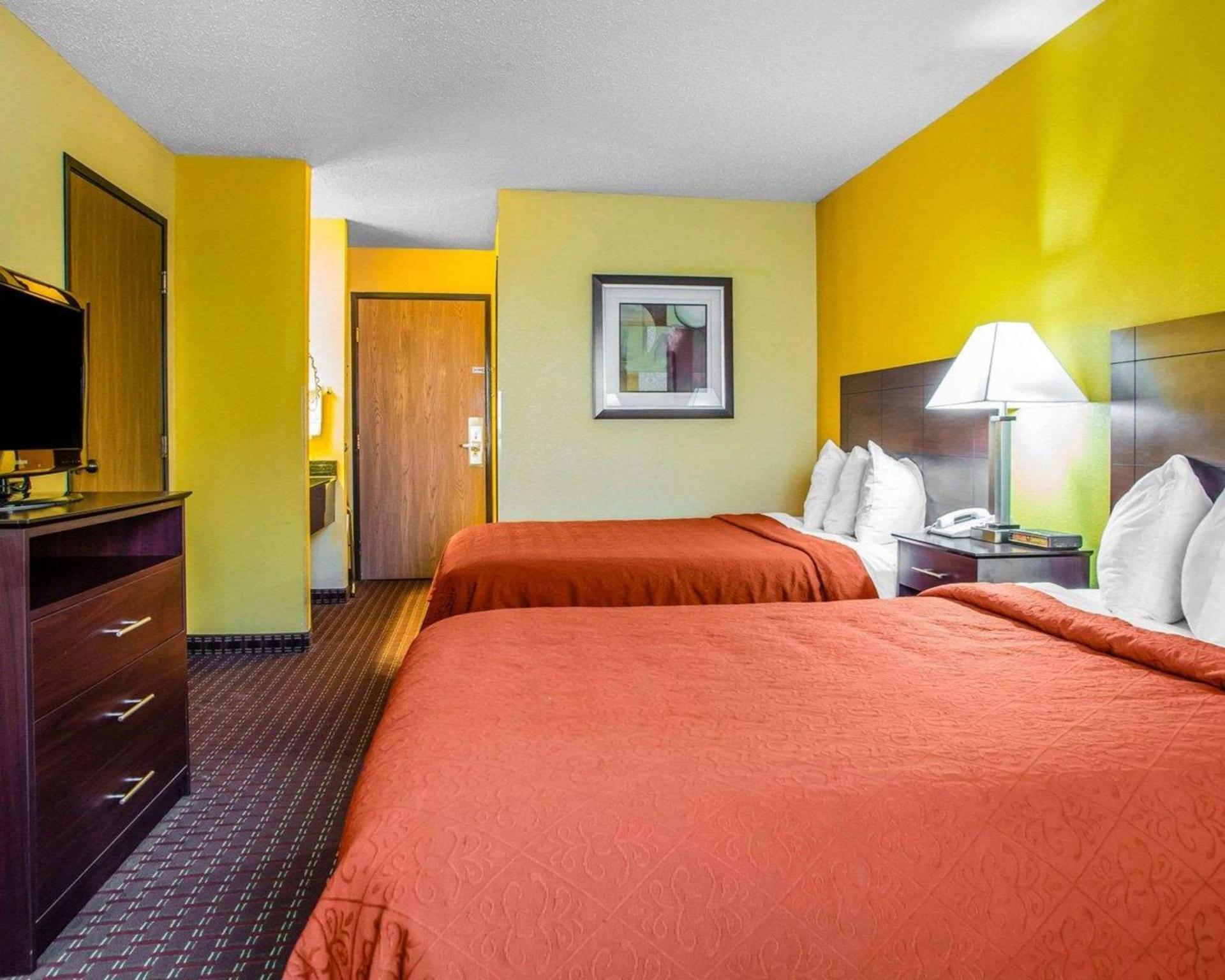 AmericInn by Wyndham Mosinee Central Wisconsin Airport photo 10