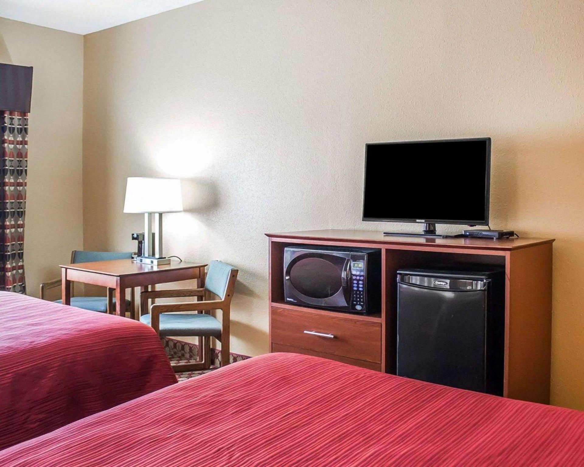 Quality Inn Manitowoc photo 30