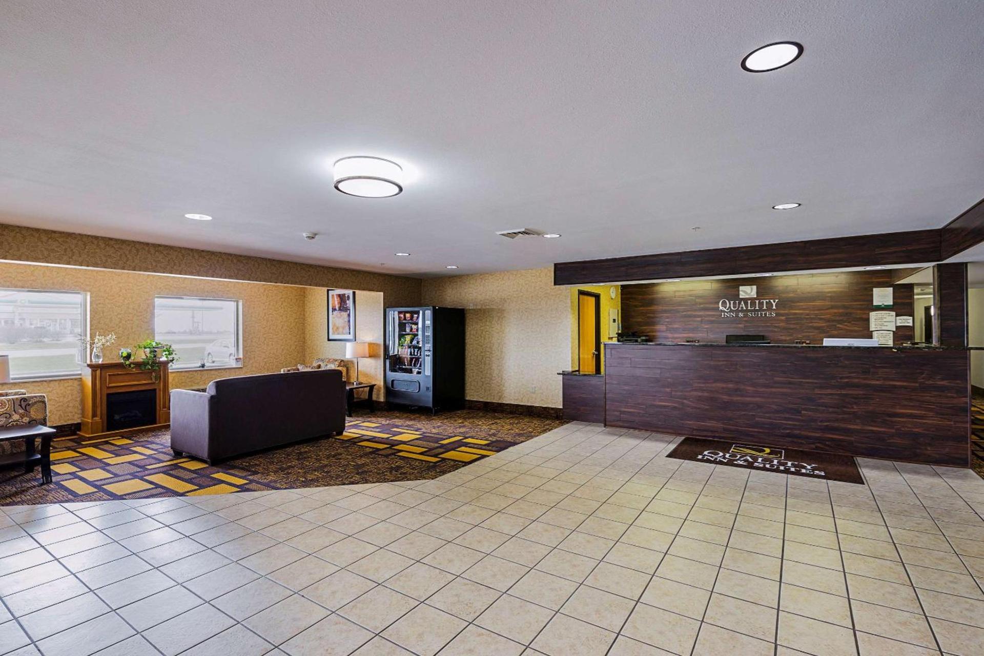 Quality Inn & Suites Belmont - Platteville photo 5