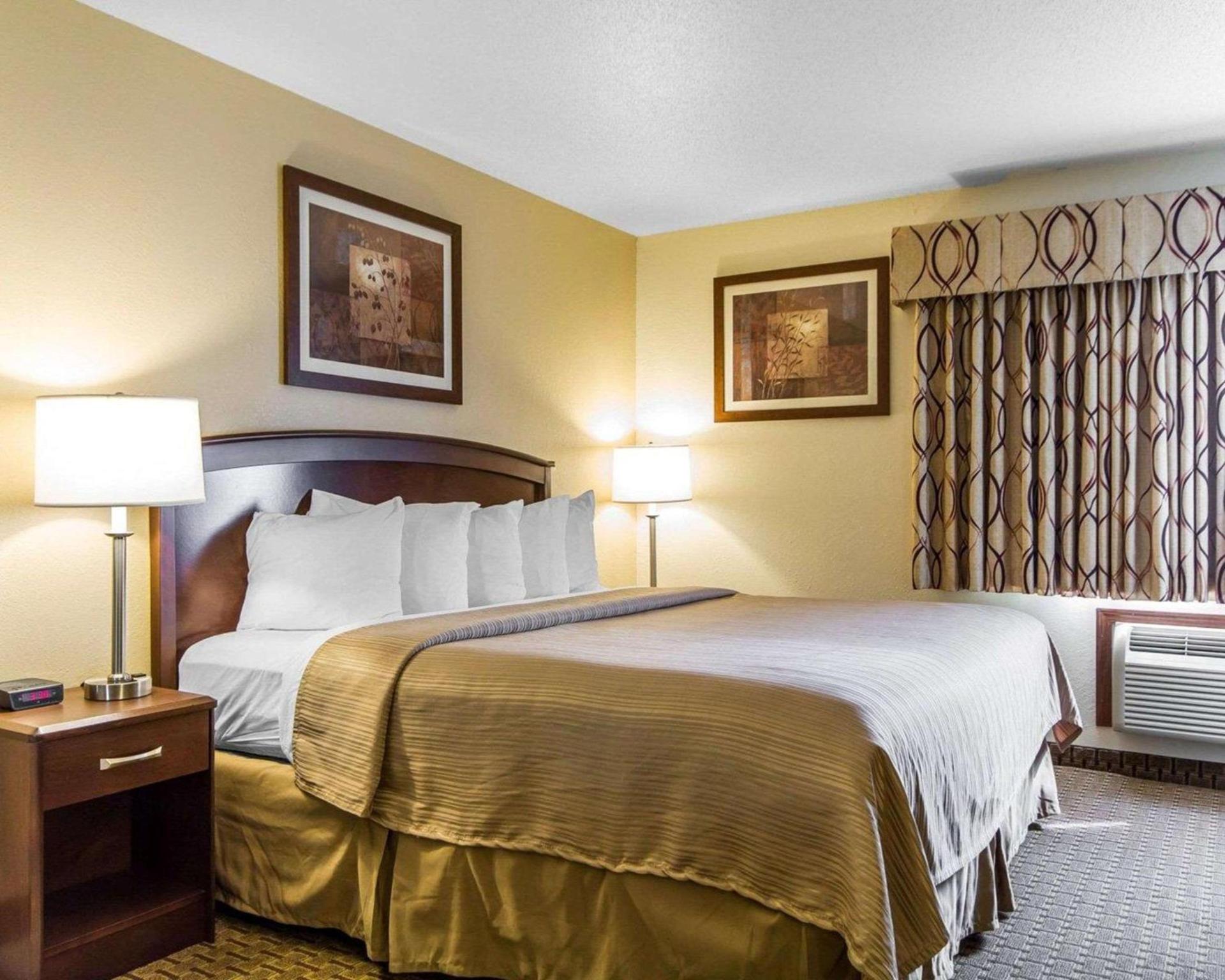 Quality Inn La Crosse North photo 3