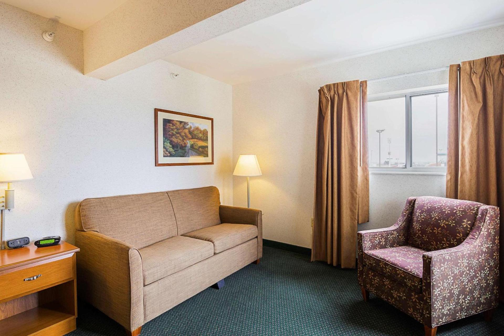 Quality Inn & Suites Belmont - Platteville photo 15
