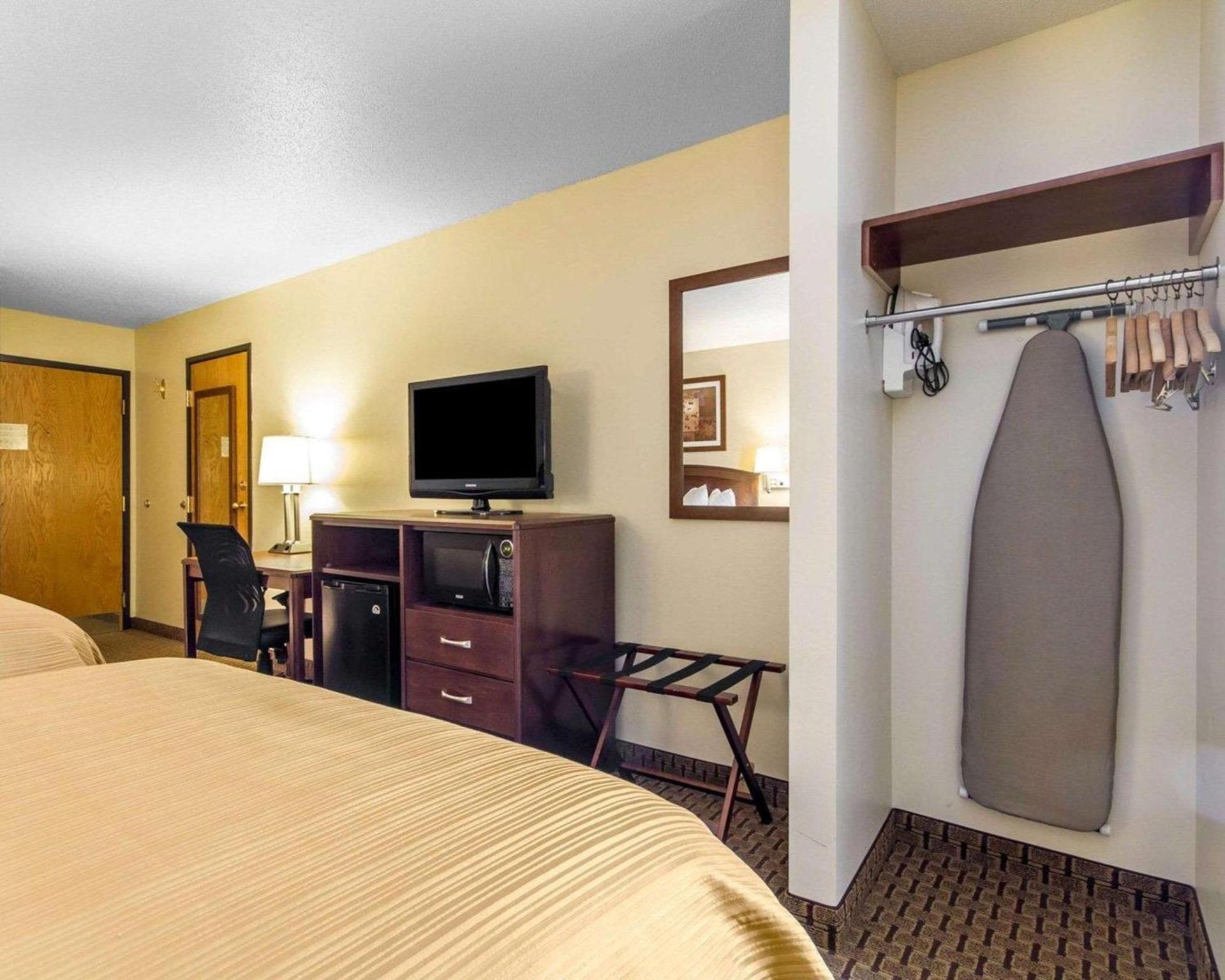 Quality Inn La Crosse North photo 7