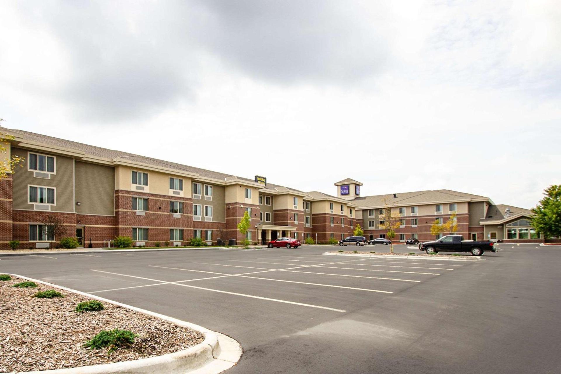 Sleep Inn & Suites Madison - Monona photo 3