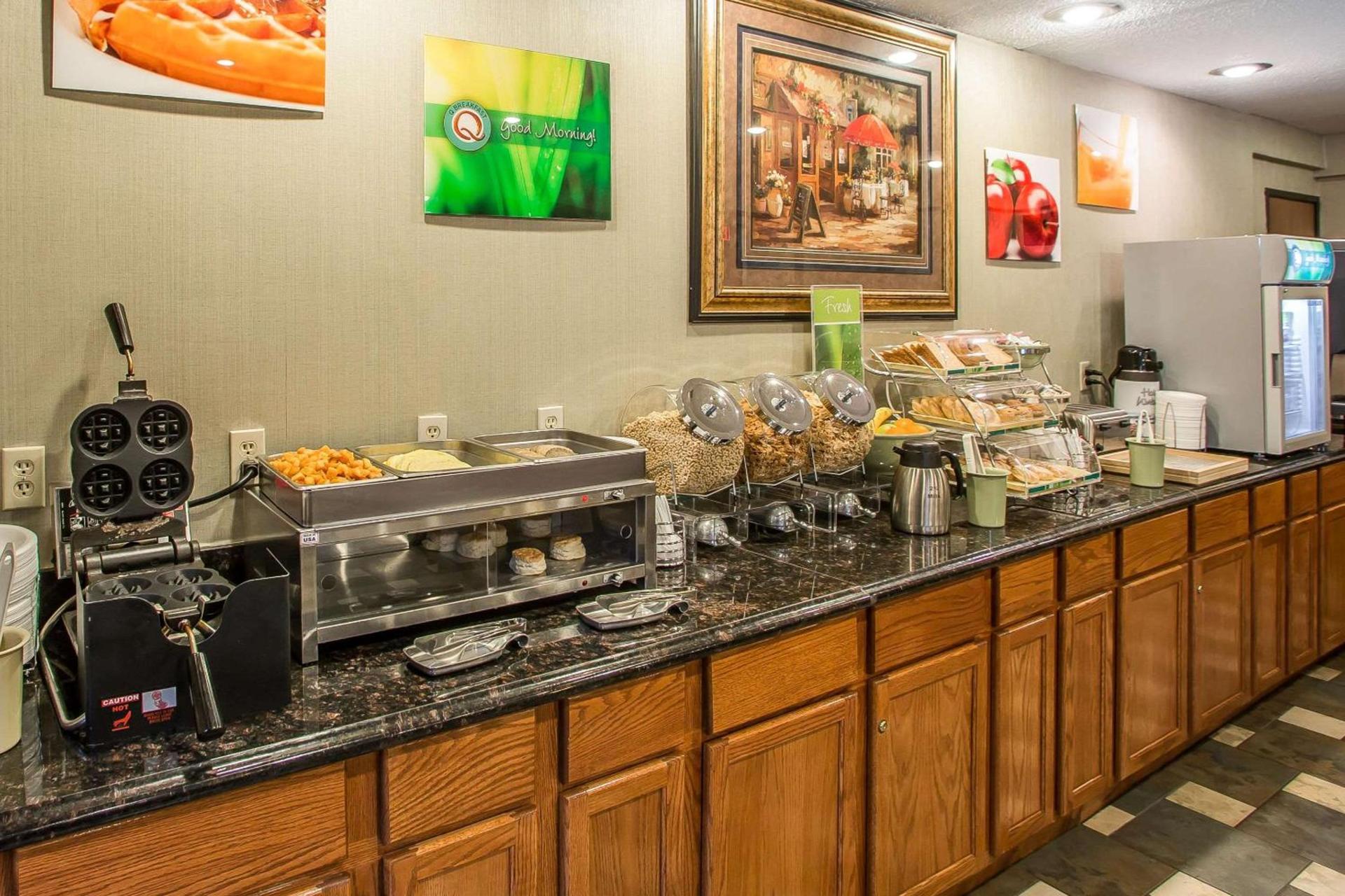 Quality Inn & Suites Marinette photo 47
