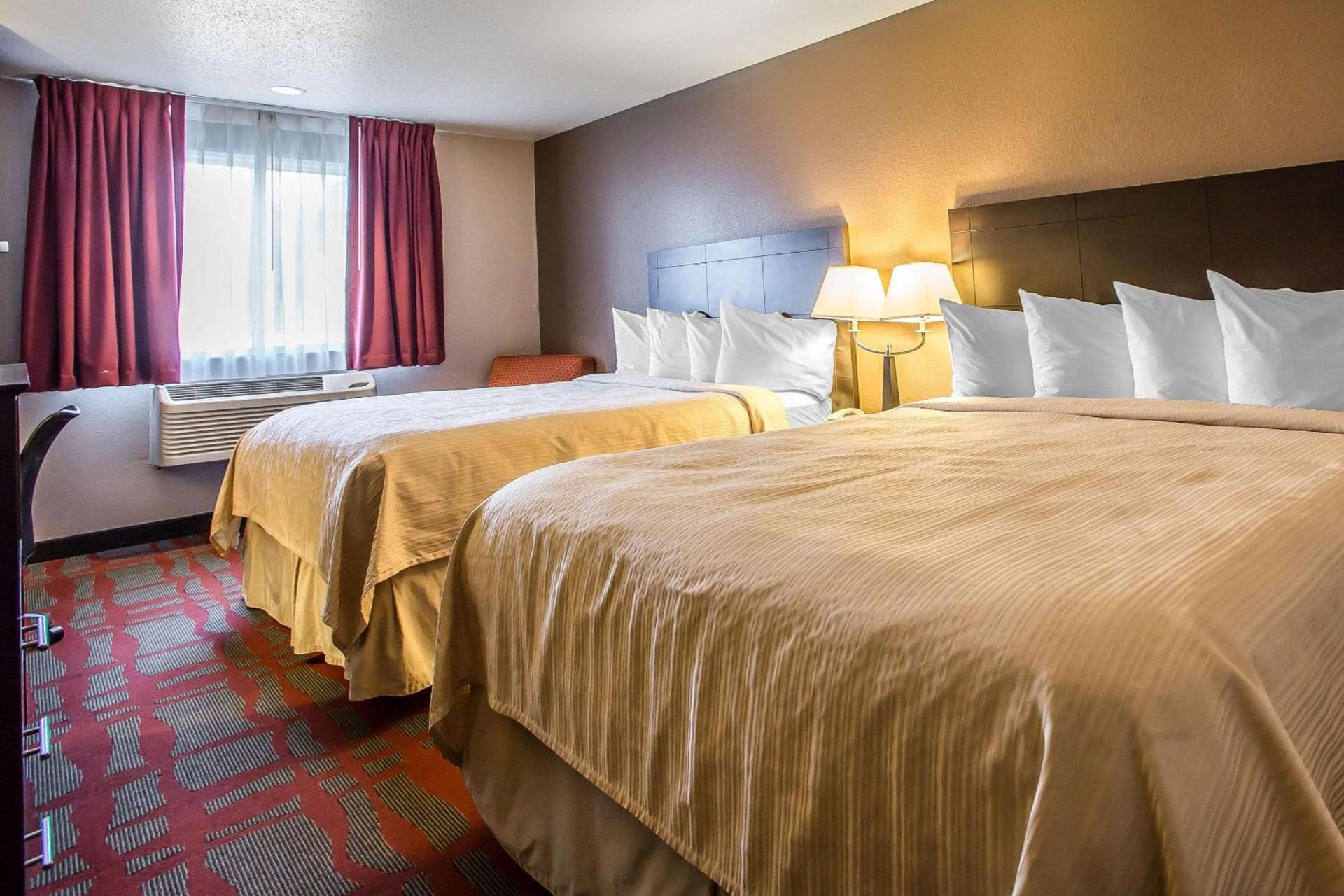 Quality Inn & Suites West Bend photo 15
