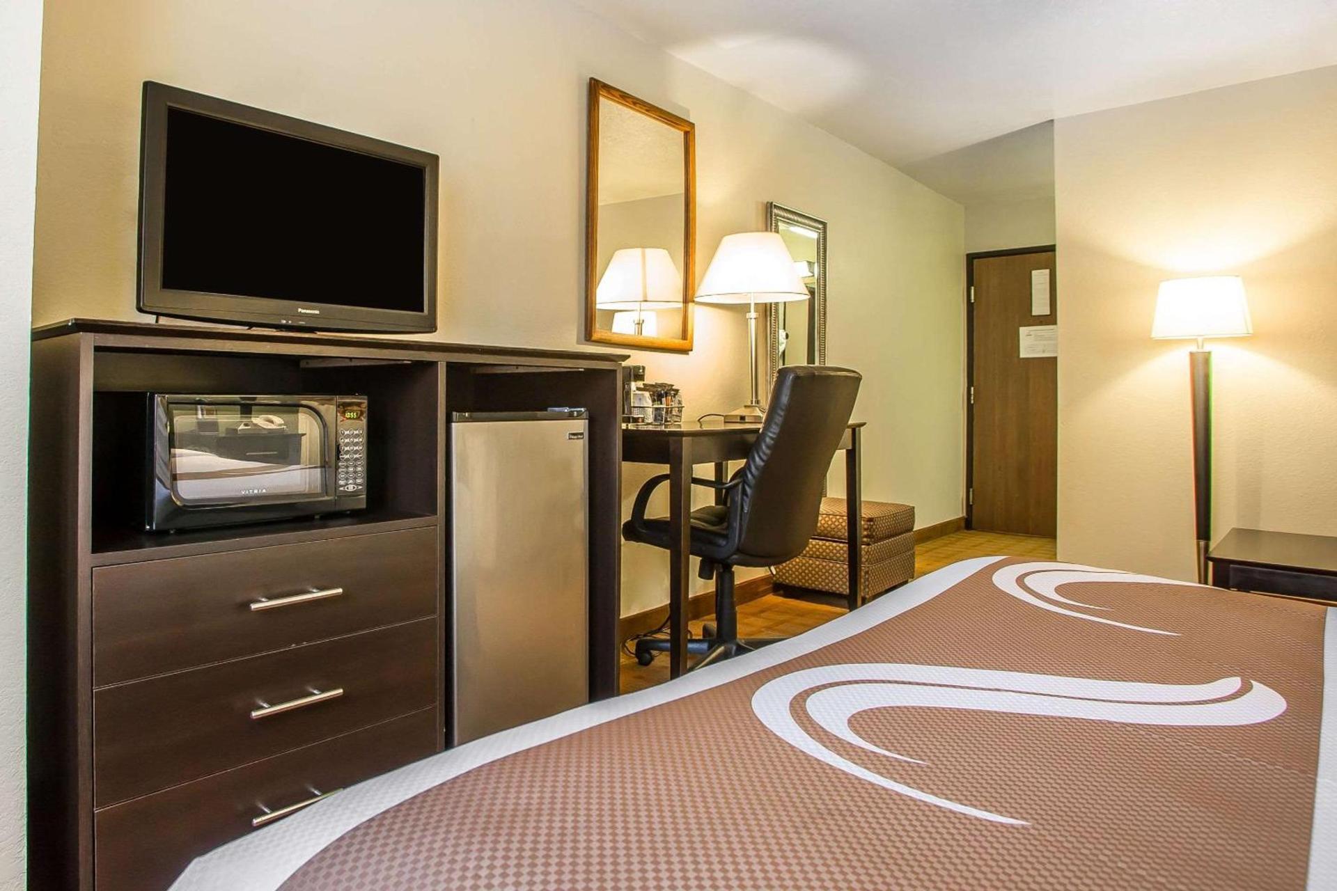 Quality Inn & Suites Marinette photo 26