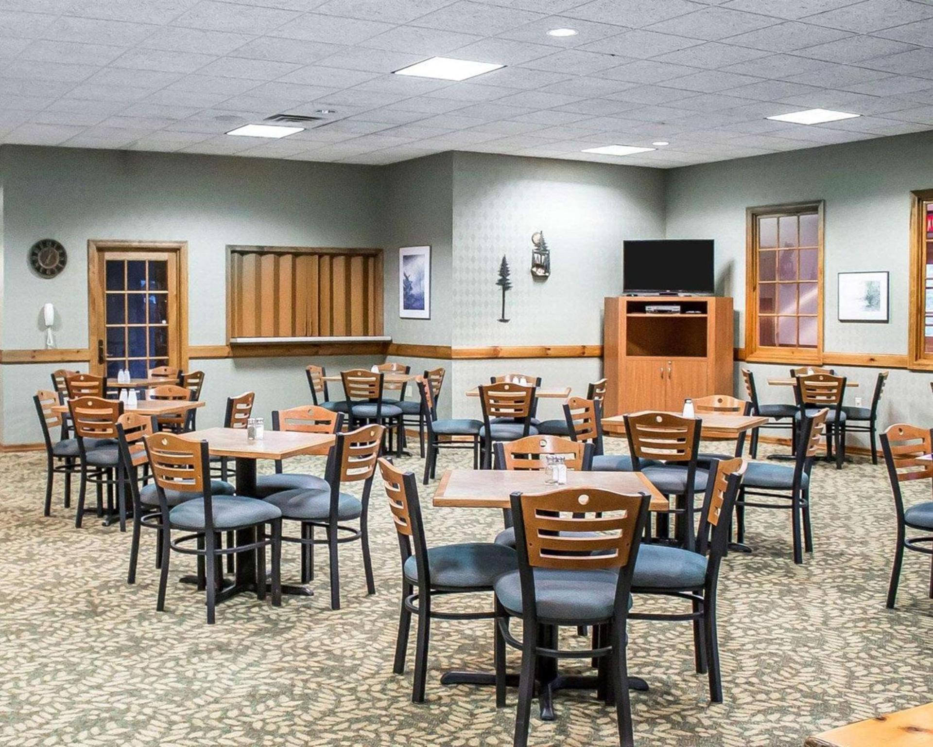 Quality Inn Rhinelander photo 33