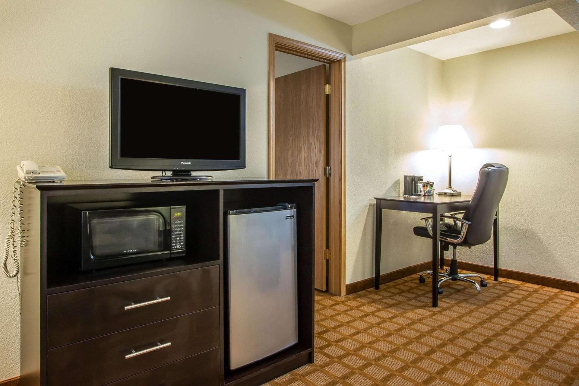 Quality Inn & Suites Marinette photo 28