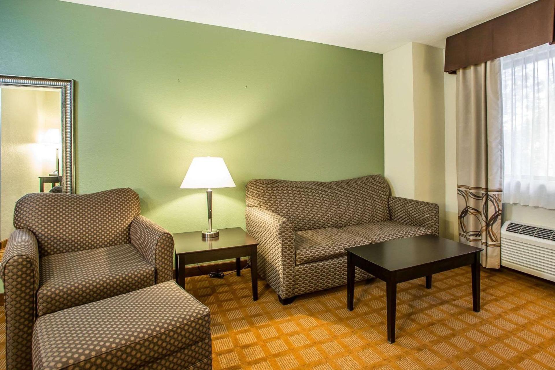 Quality Inn & Suites Marinette photo 35