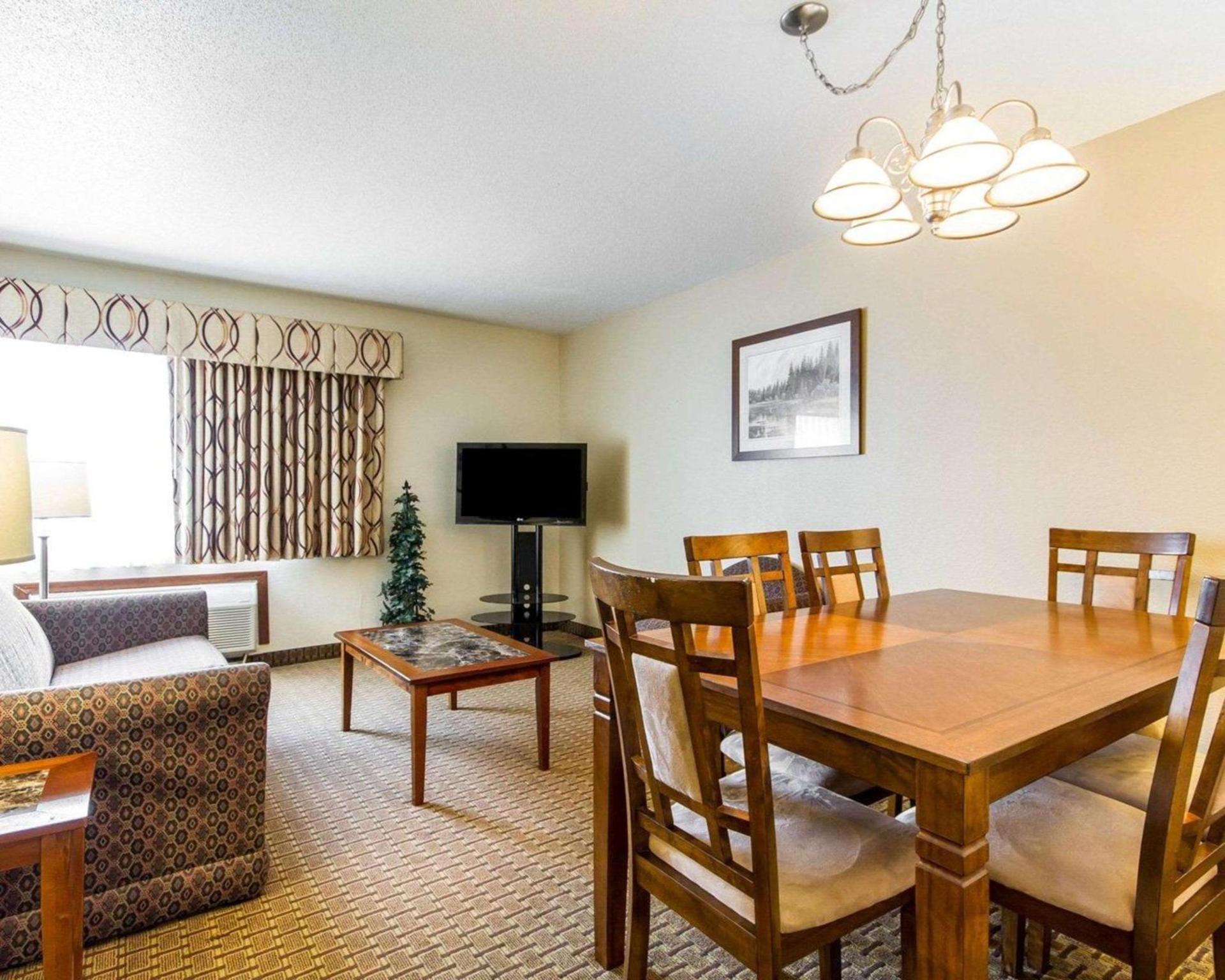 Quality Inn La Crosse North photo 11