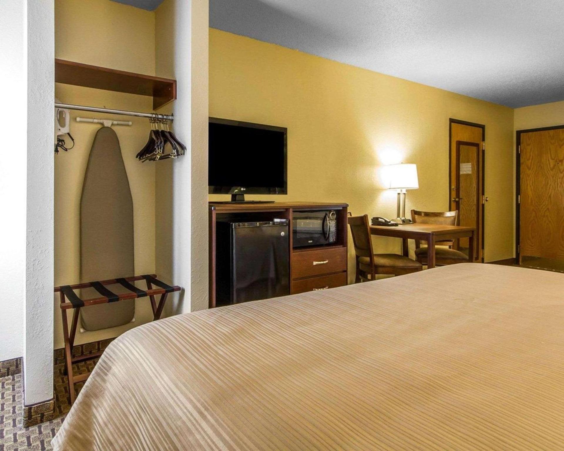 Quality Inn La Crosse North photo 14