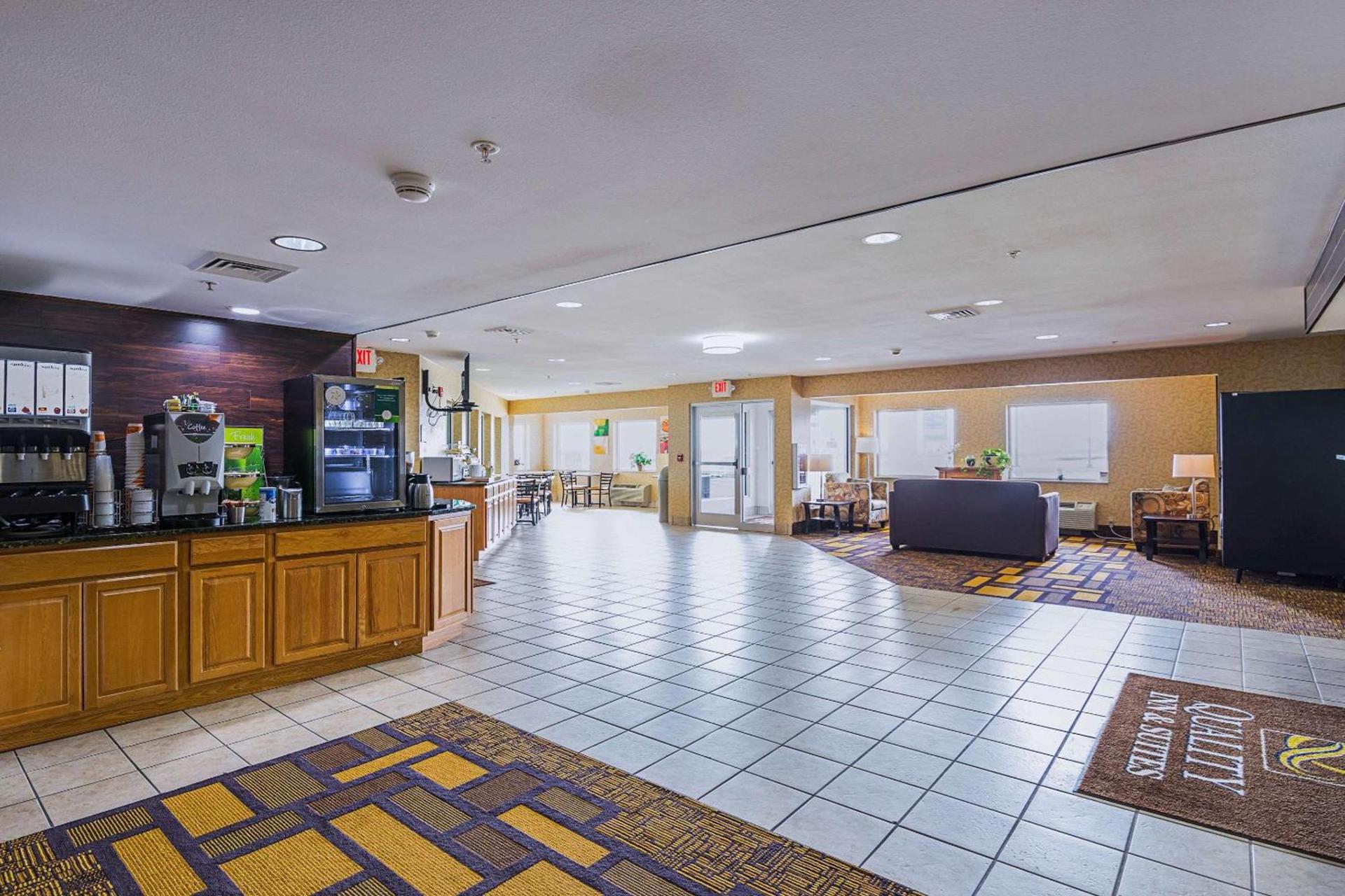 Quality Inn & Suites Belmont - Platteville photo 24