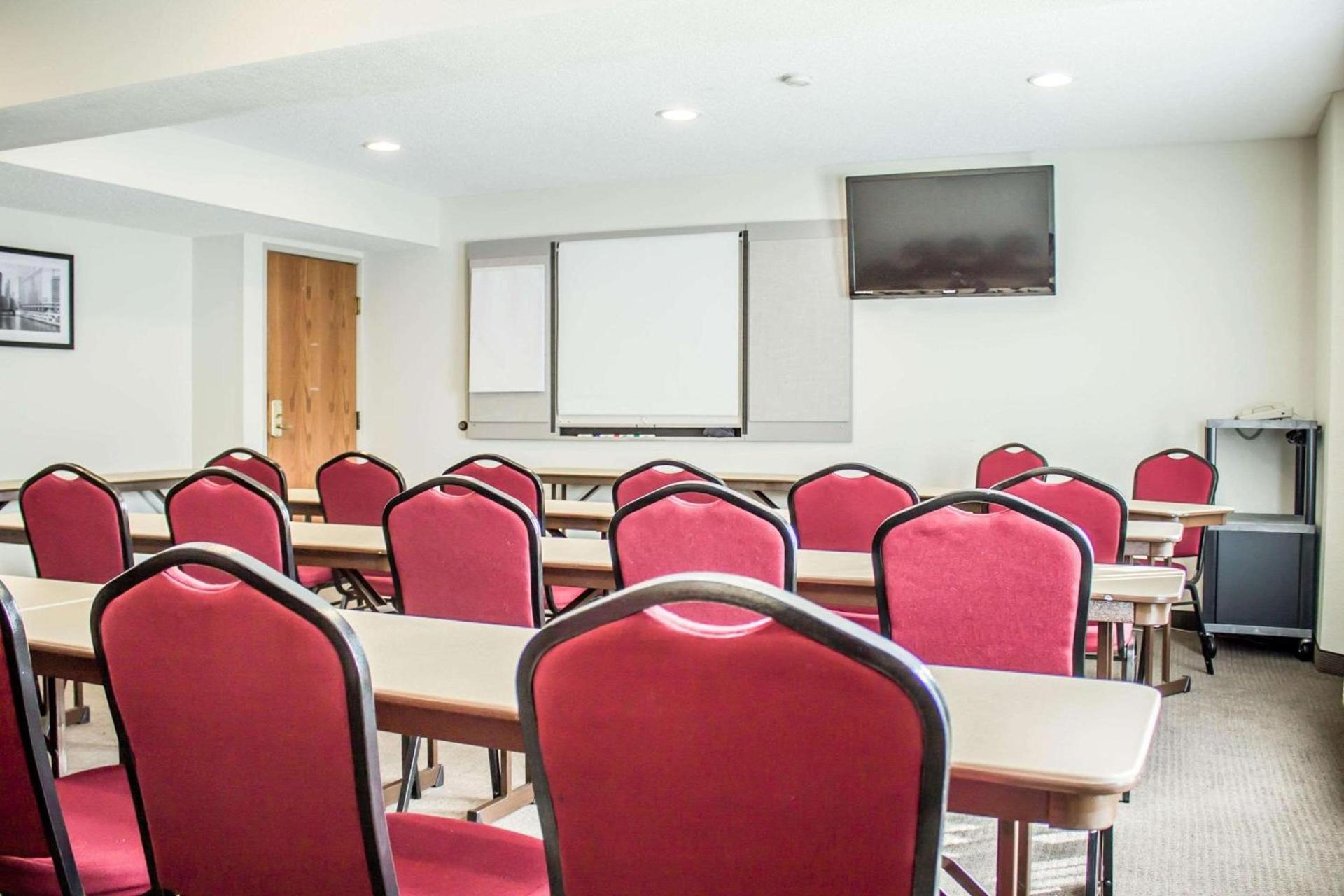Sleep Inn Beaver- Beckley photo 25