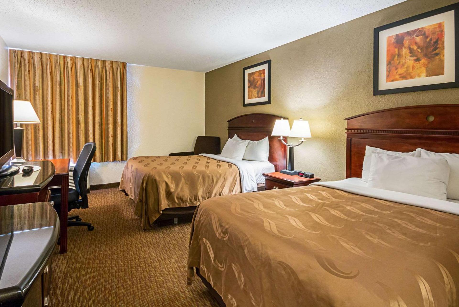 Quality Inn Fairmont photo 20