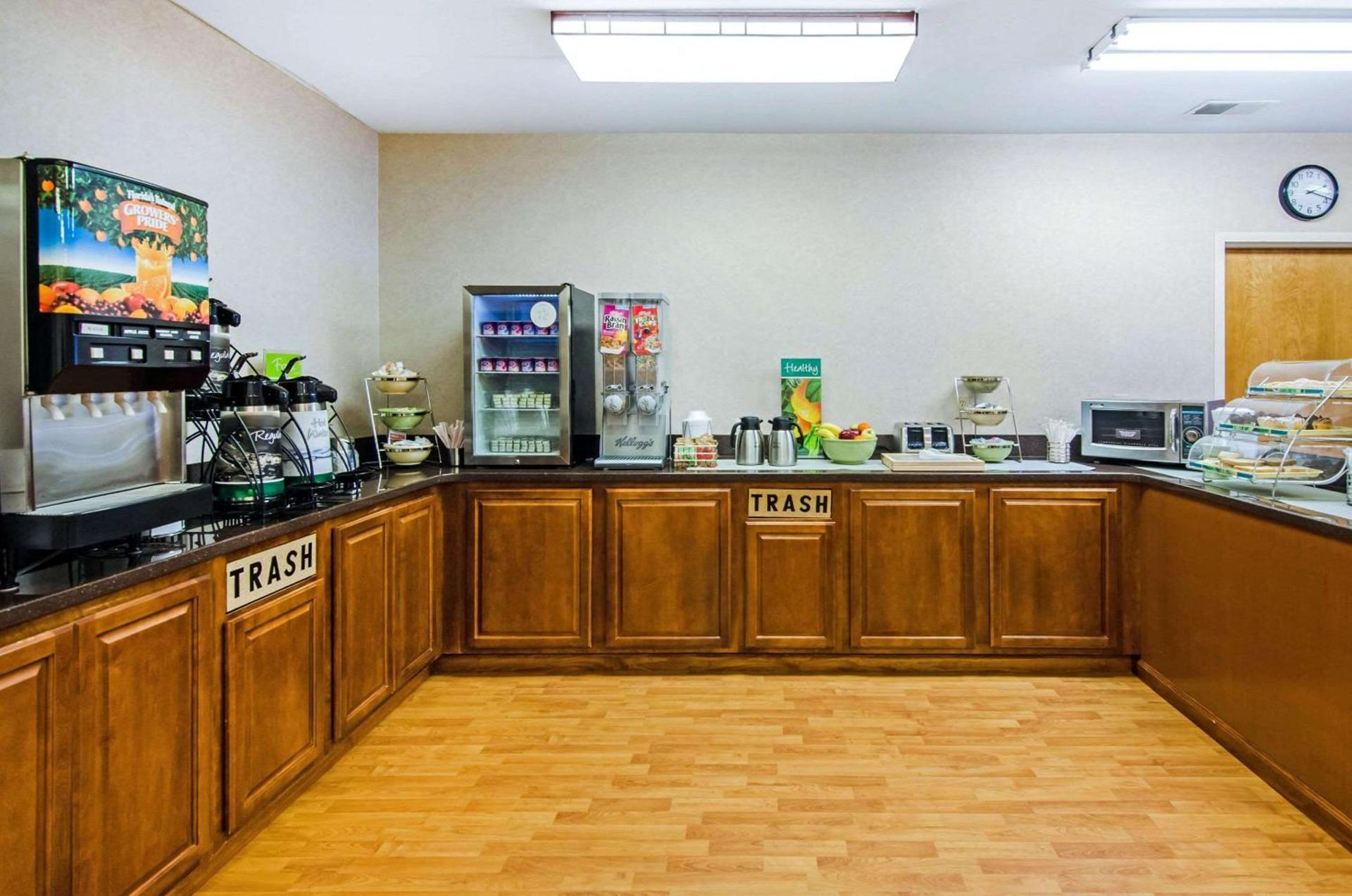 Quality Inn Summersville - New River Area photo 27