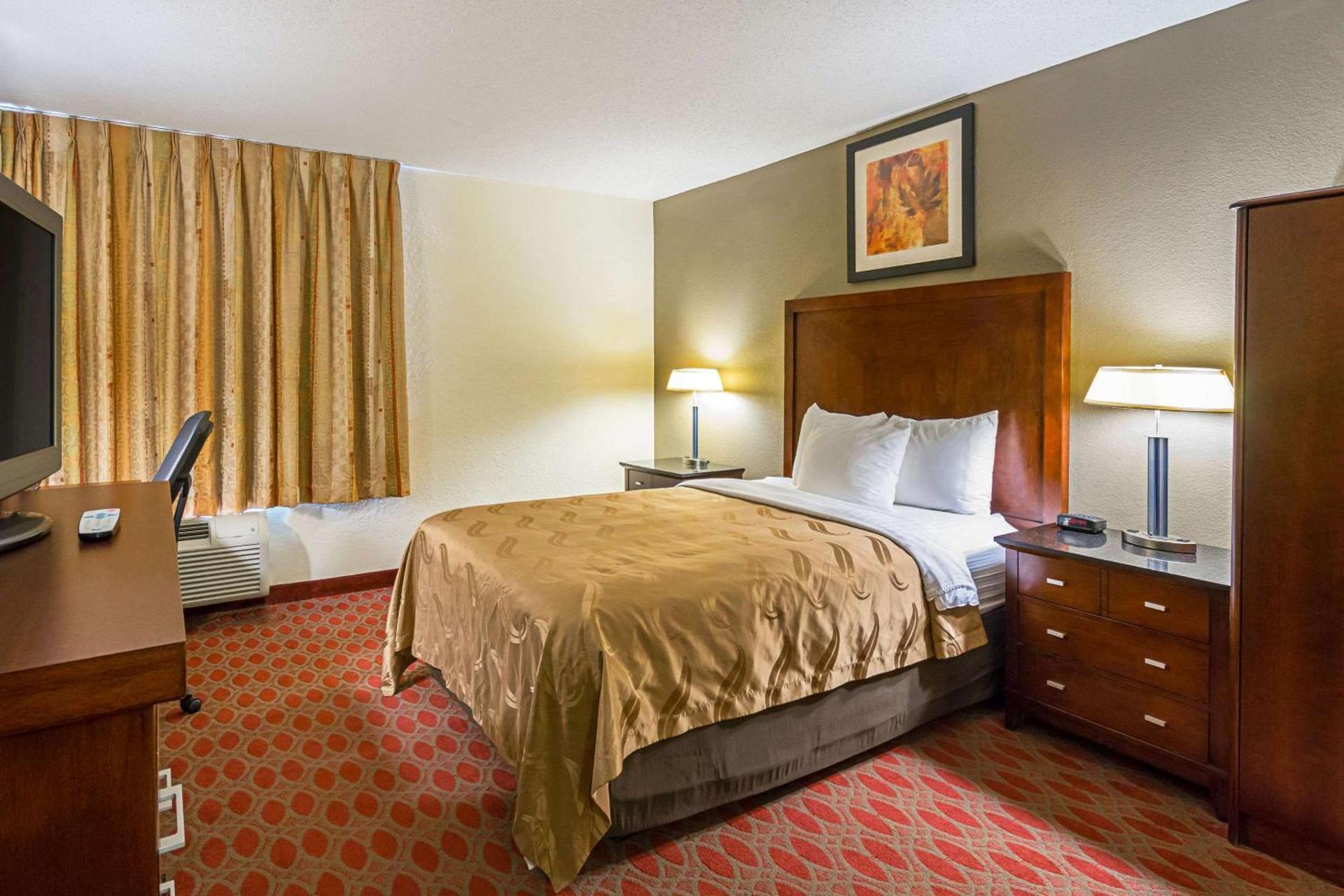 Quality Inn Fairmont photo 14