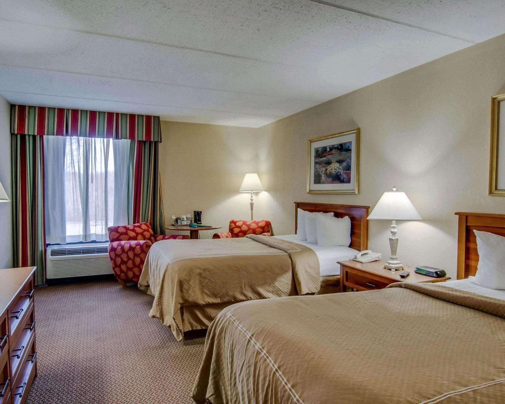 Quality Hotel and Conference Center Bluefield photo 32
