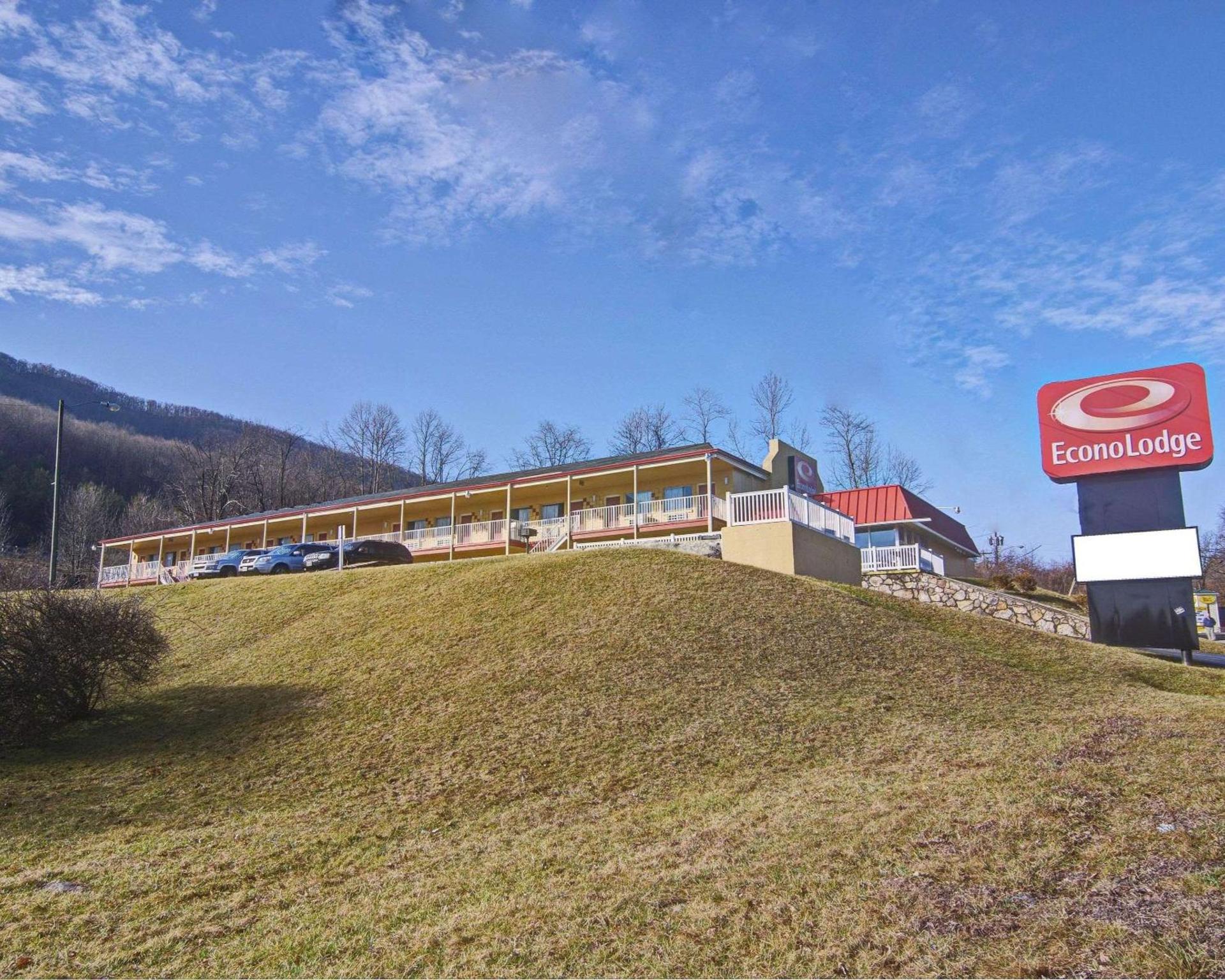 Econo Lodge Near Bluefield College photo 1