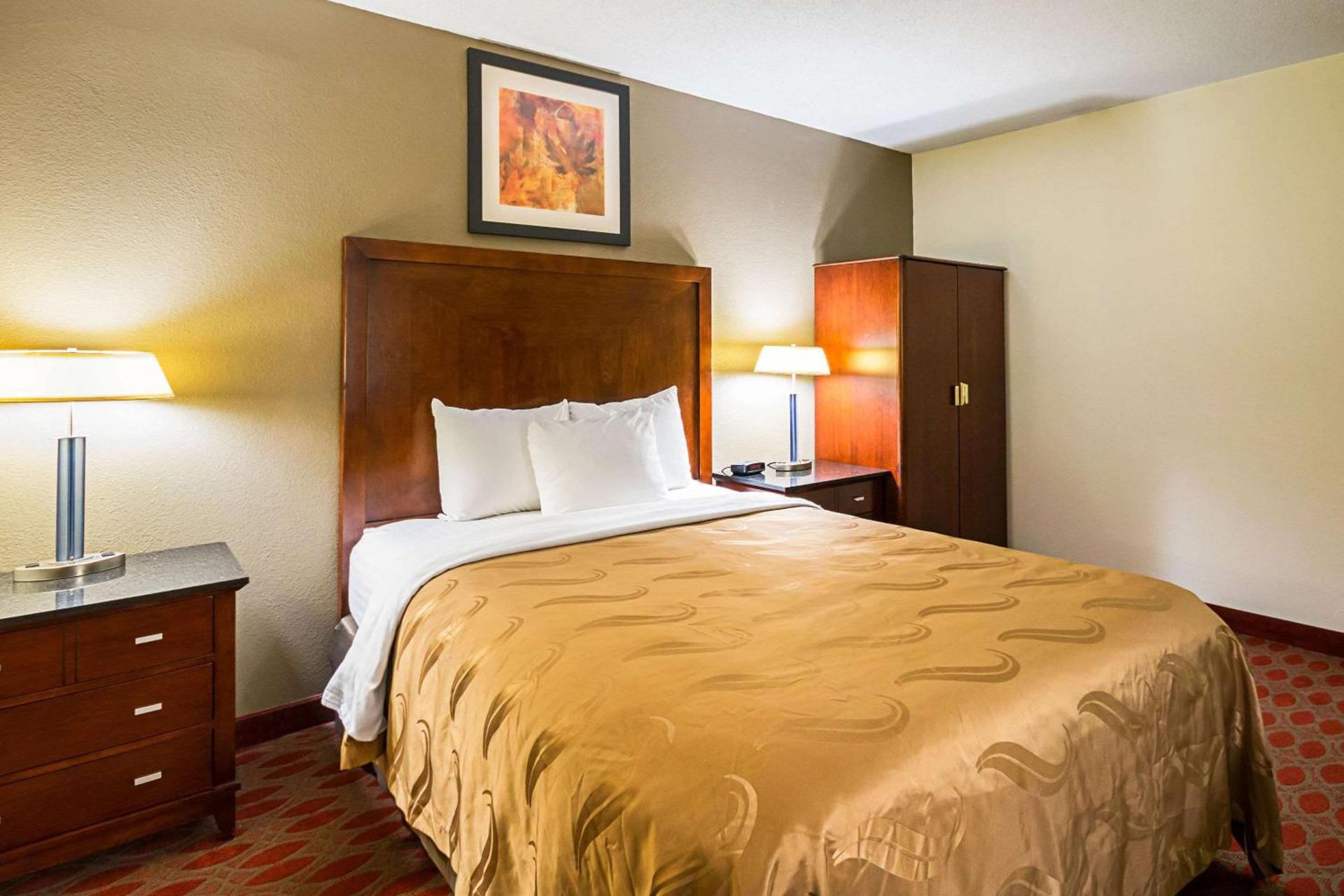 Quality Inn Fairmont photo 16