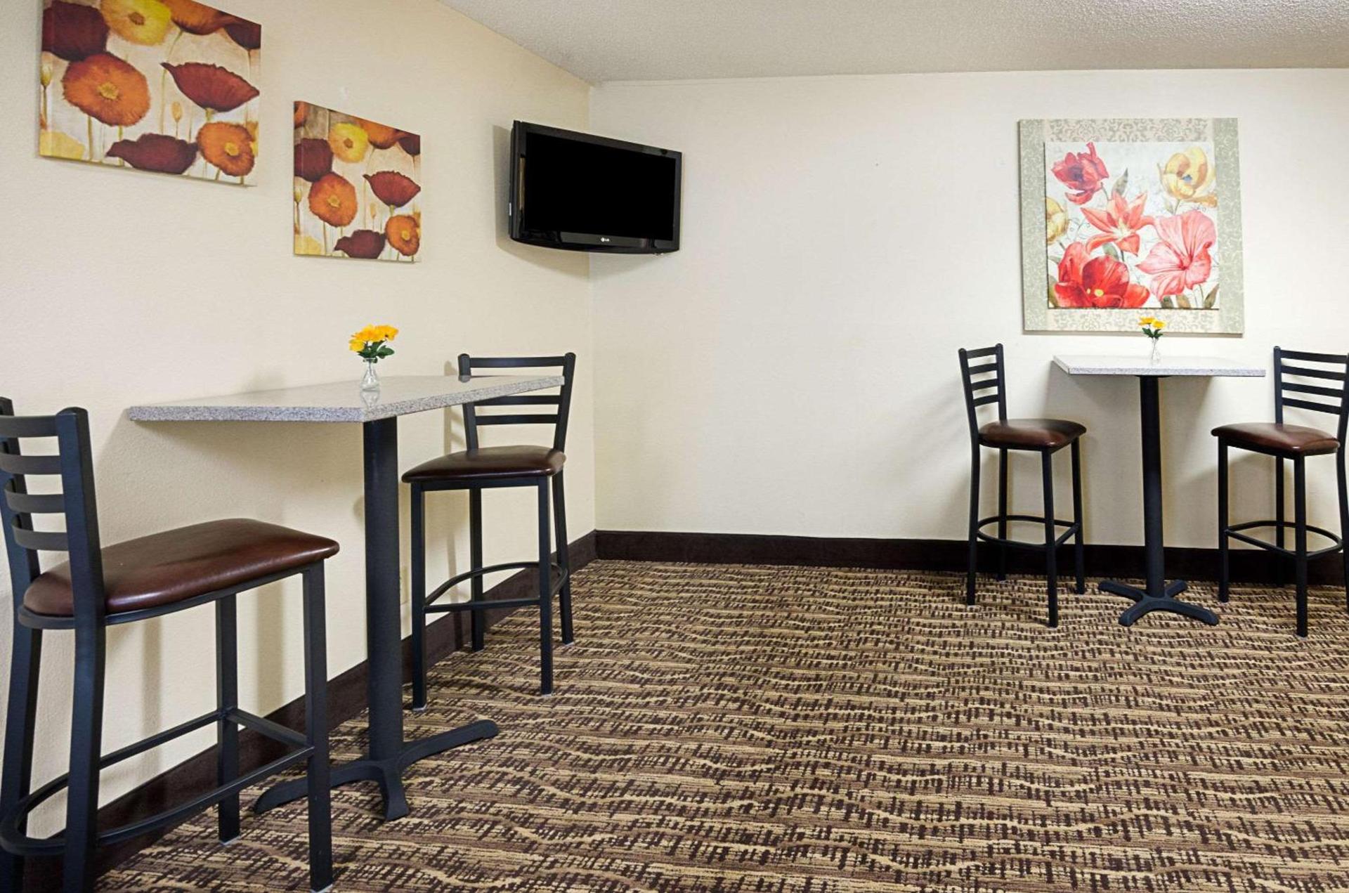 Quality Inn Princeton photo 27