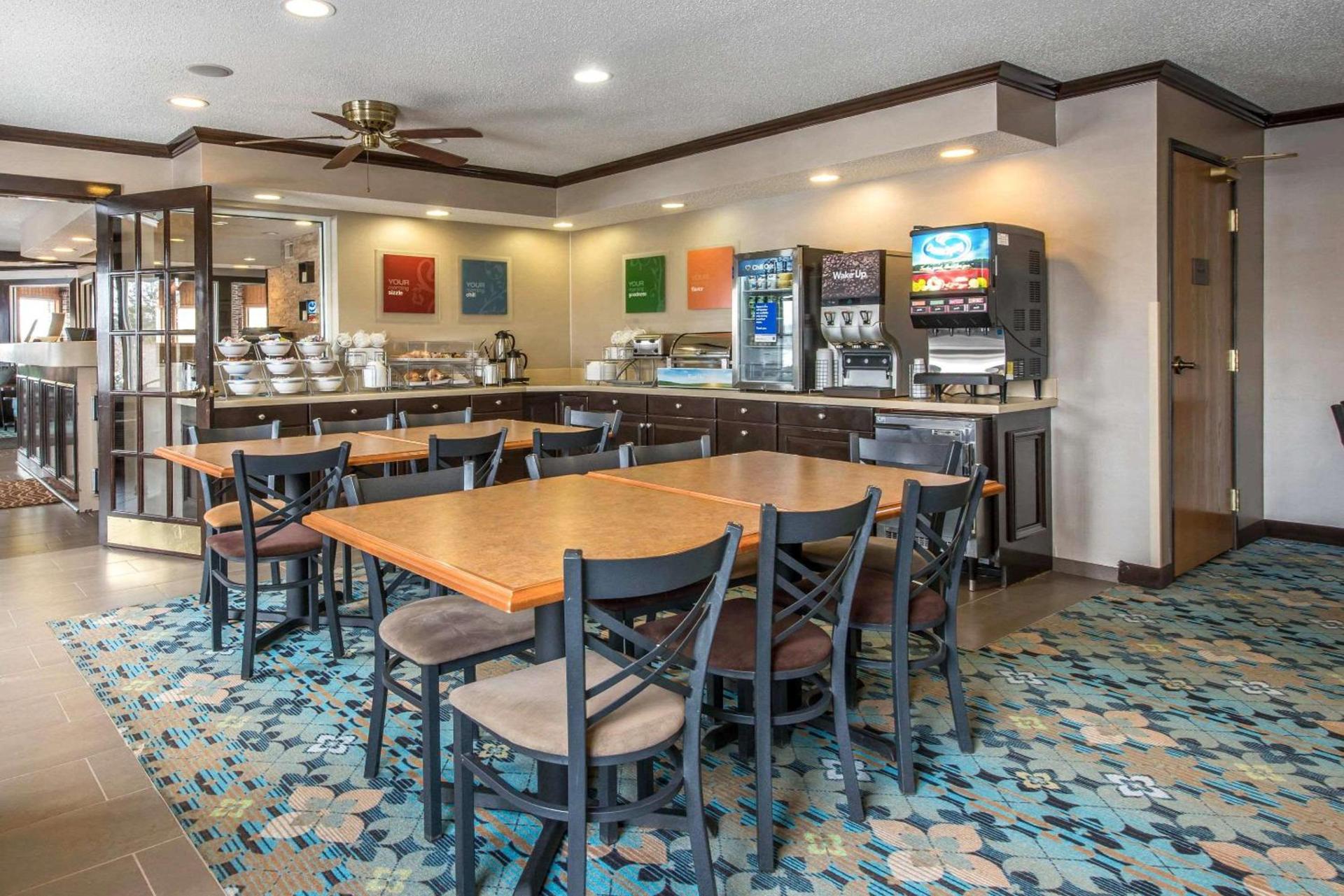 Comfort Inn Weirton - Steubenville photo 29