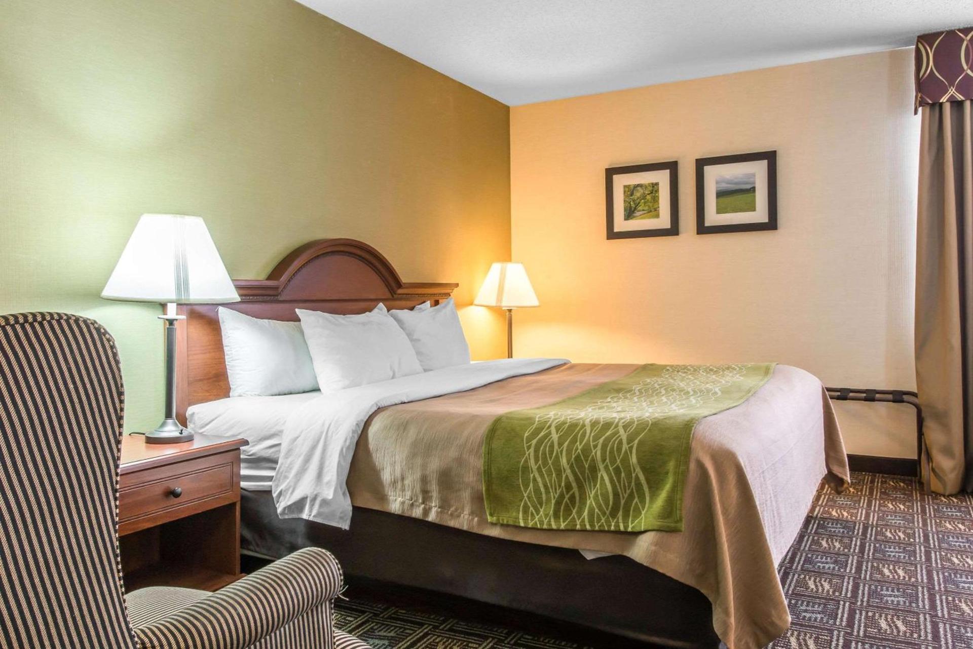 Comfort Inn Weirton - Steubenville photo 32