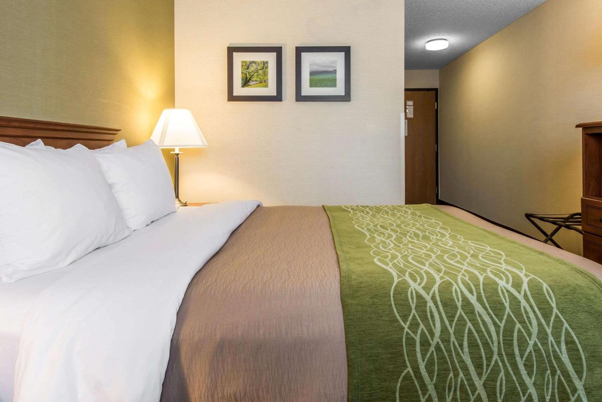 Comfort Inn Weirton - Steubenville photo 33
