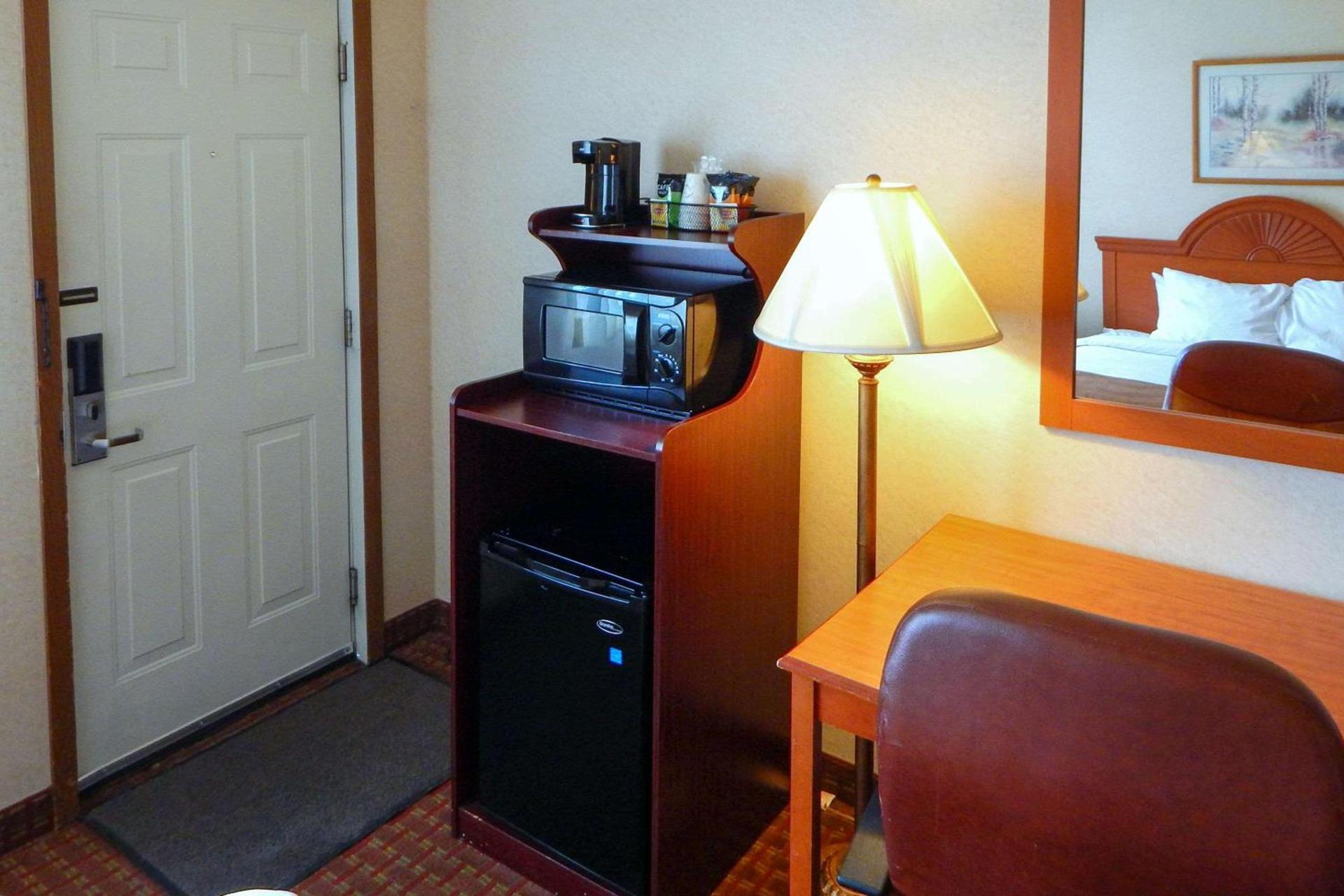 Spark by Hilton Sheridan photo 3