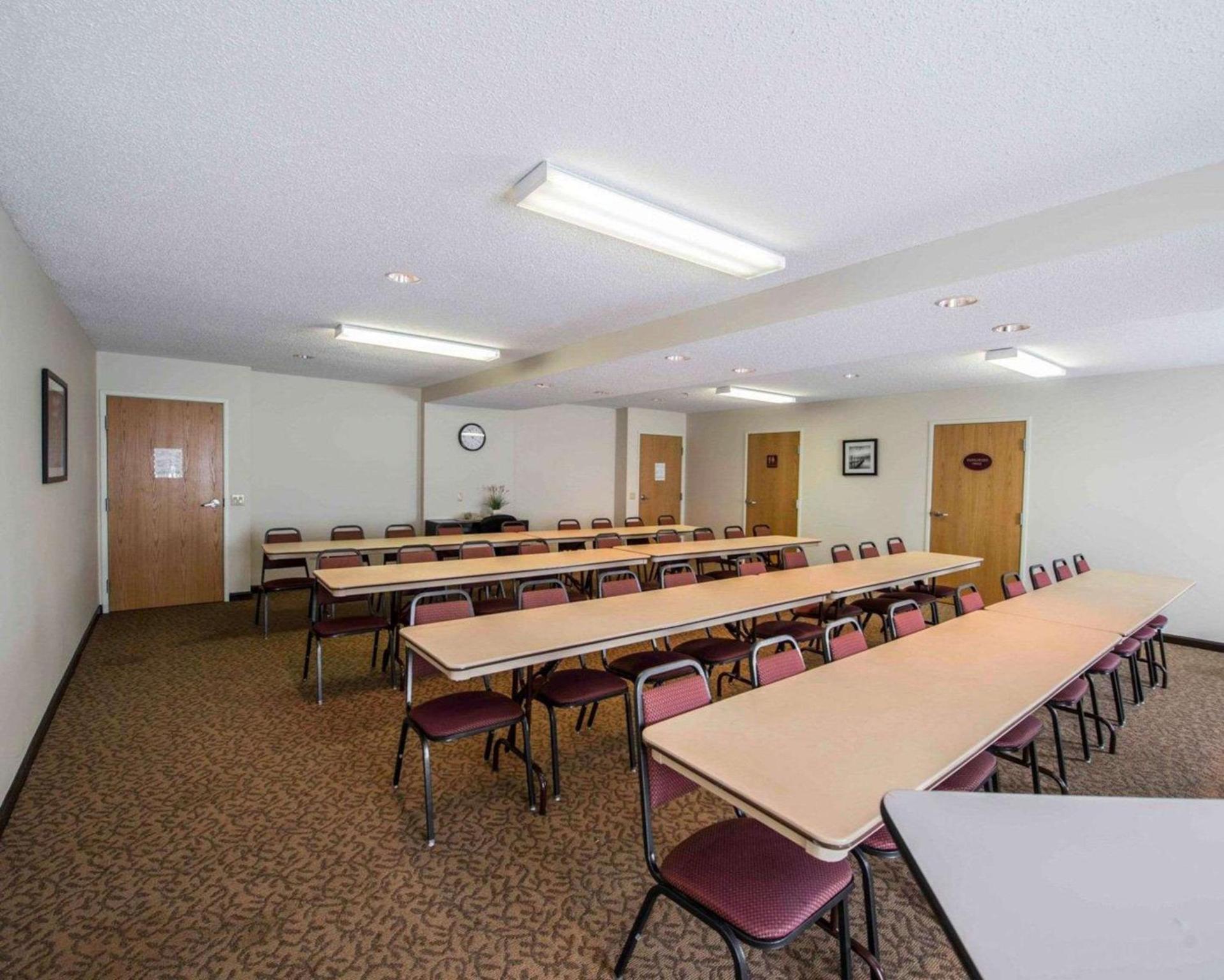 Sleep Inn & Suites Princeton I-77 photo 31