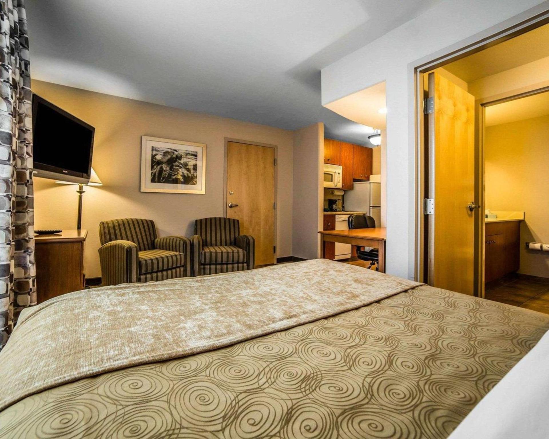 MainStay Suites Casper photo 10