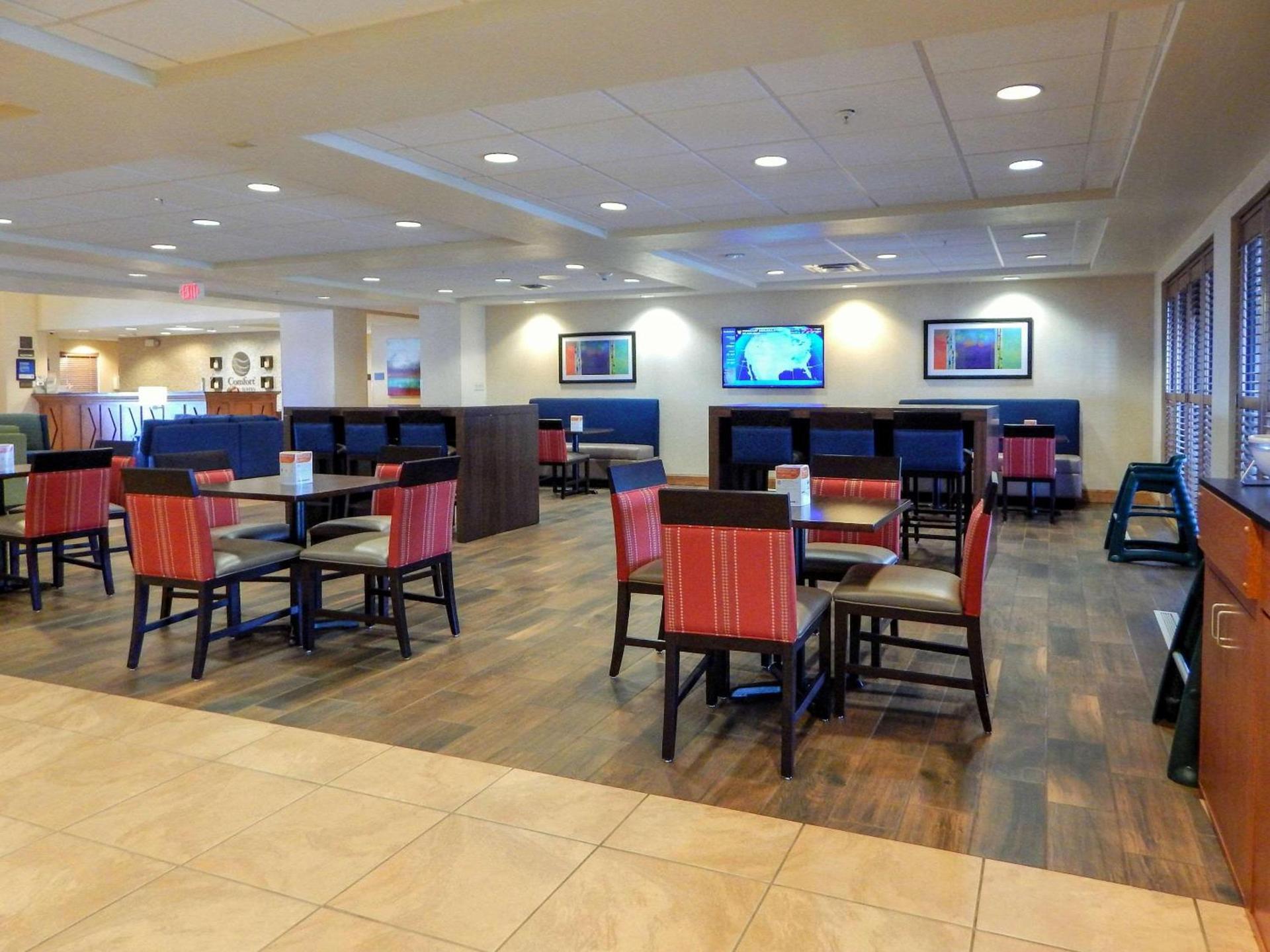 Comfort Inn & Suites Sheridan photo 13