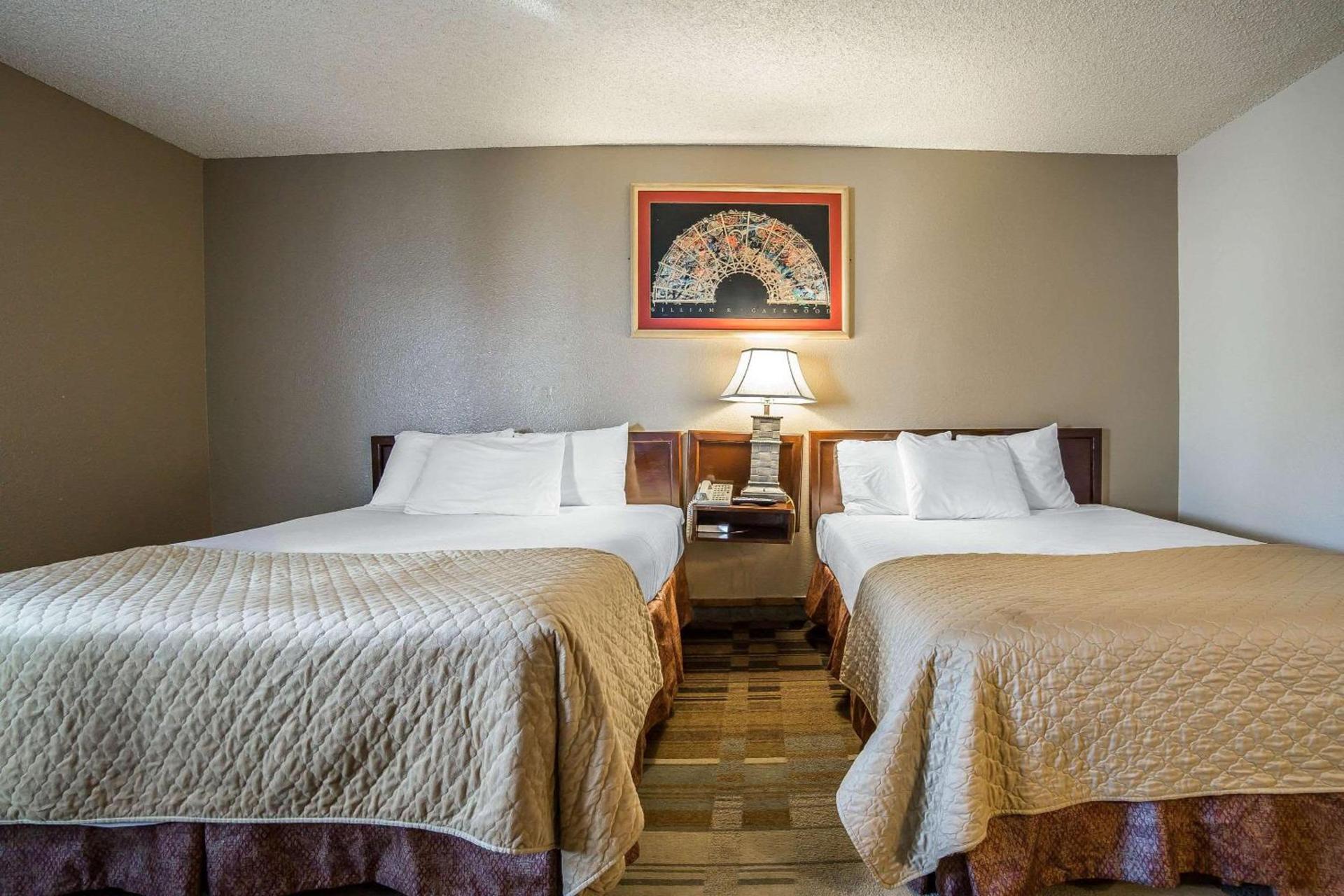 Rodeway Inn Cheyenne I-80 East photo 13