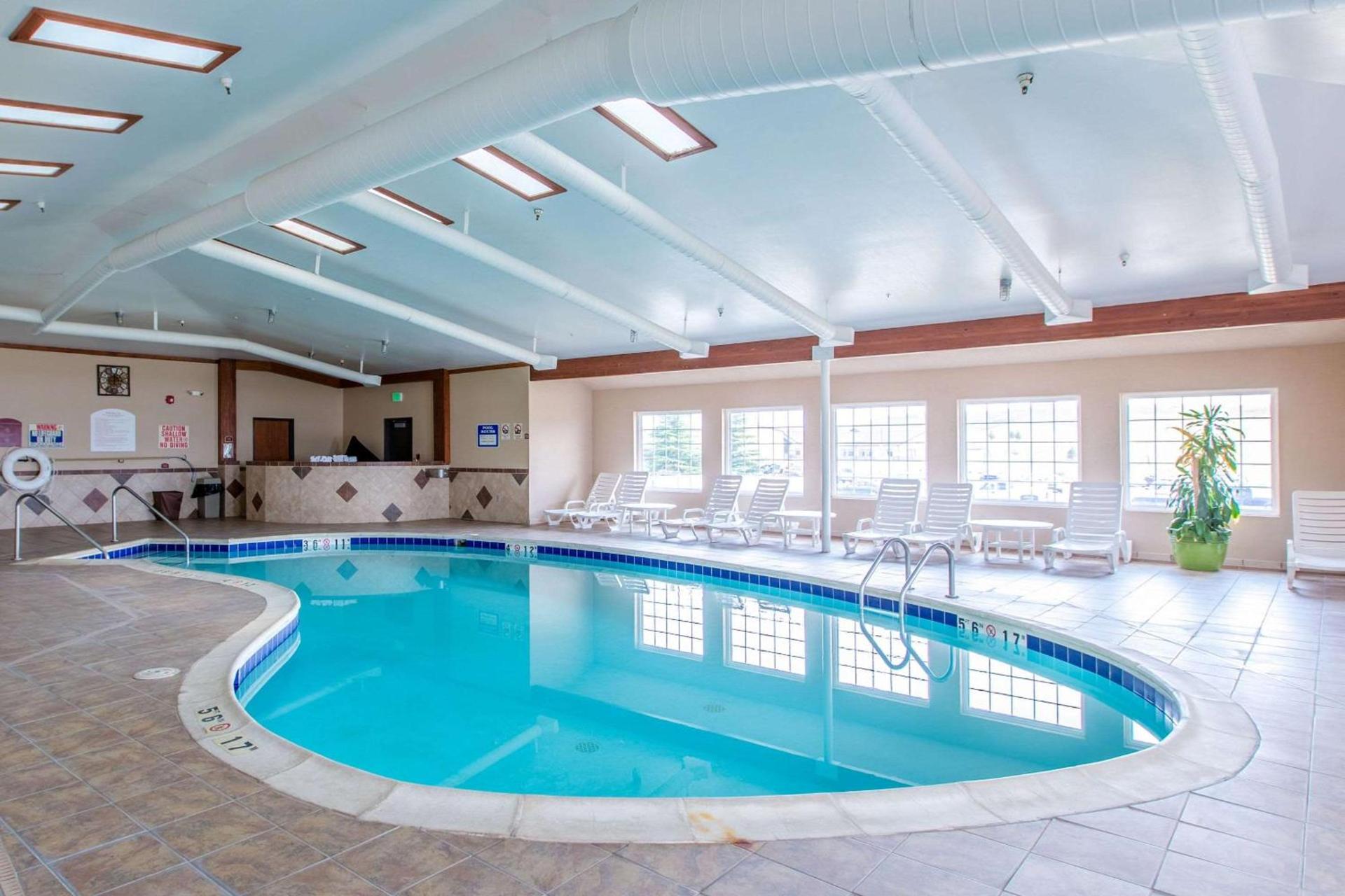 Quality Inn & Suites University photo 41