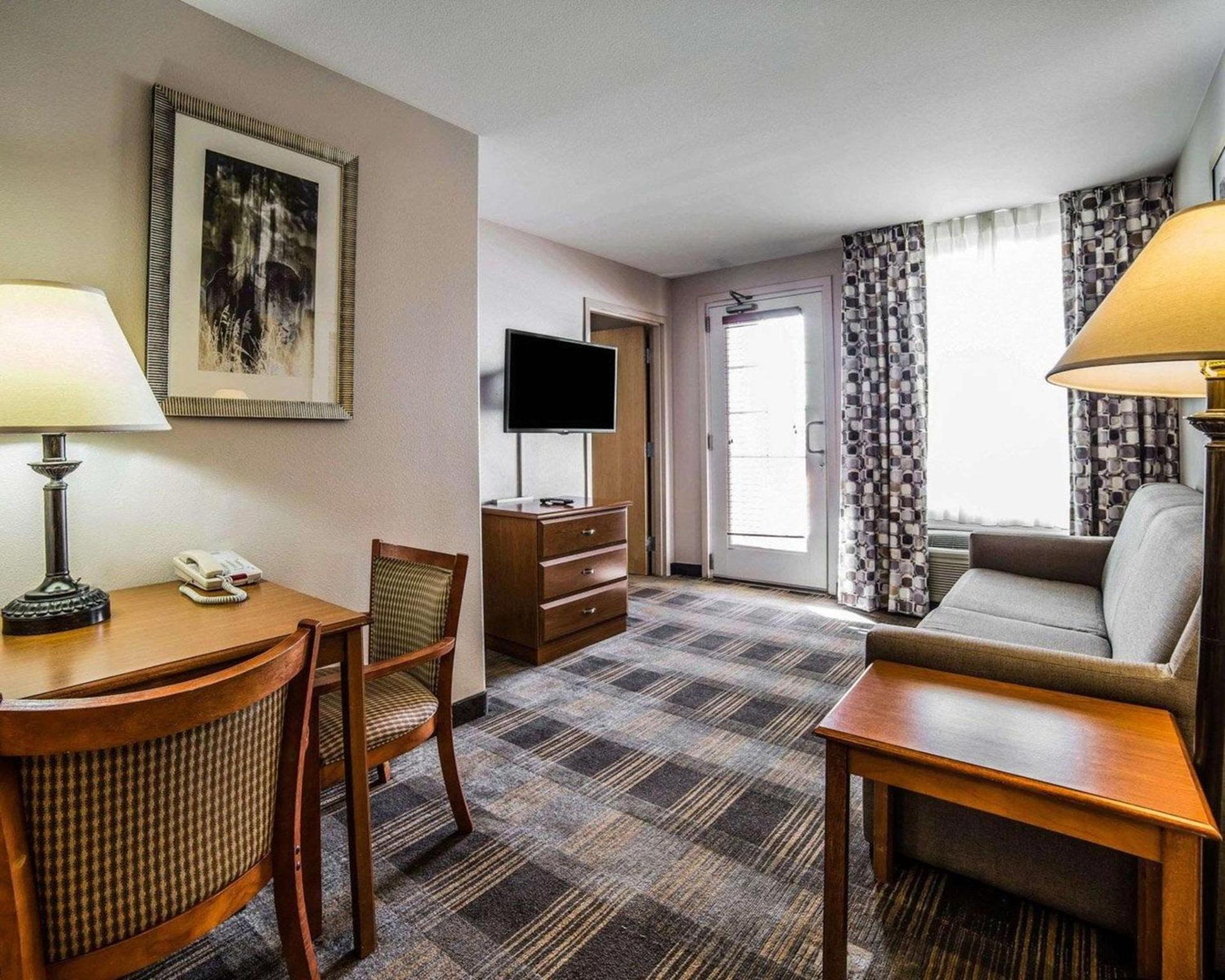 MainStay Suites Casper photo 22