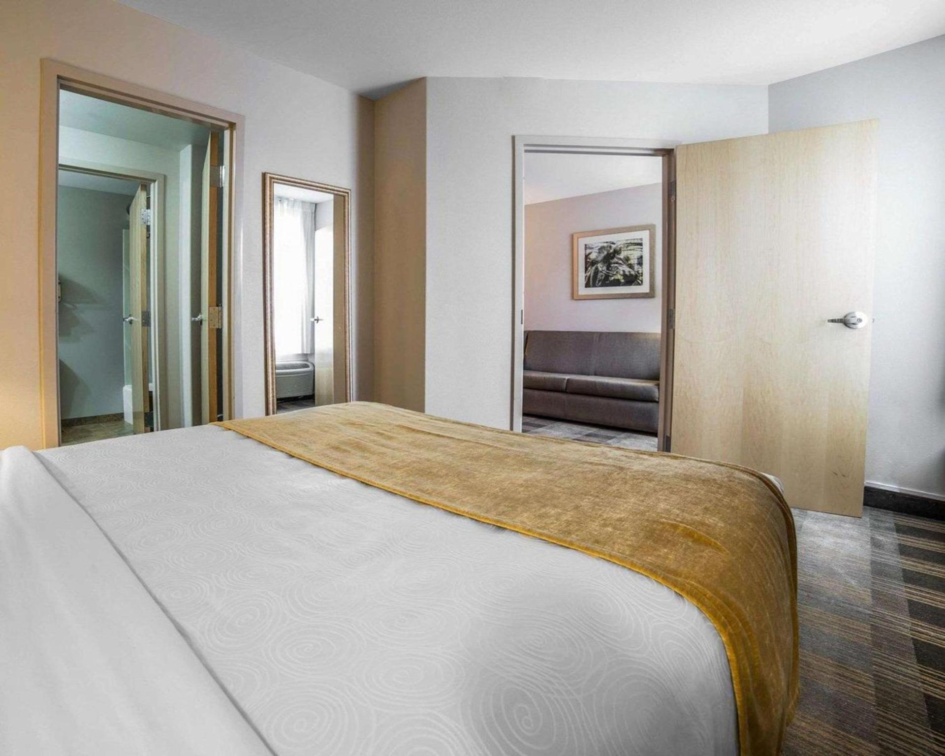 MainStay Suites Casper photo 18