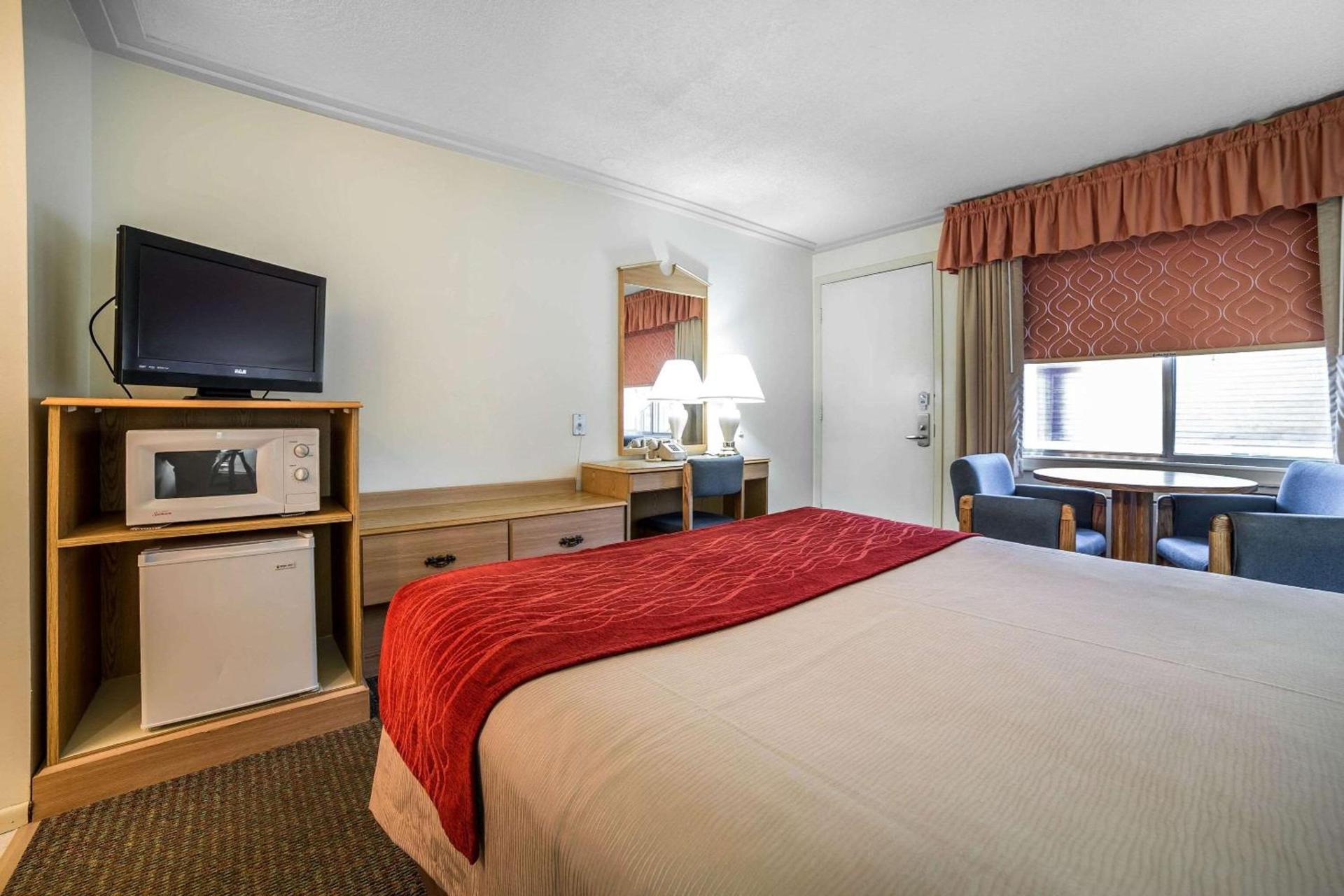 Rodeway Inn Pronghorn Lodge photo 3