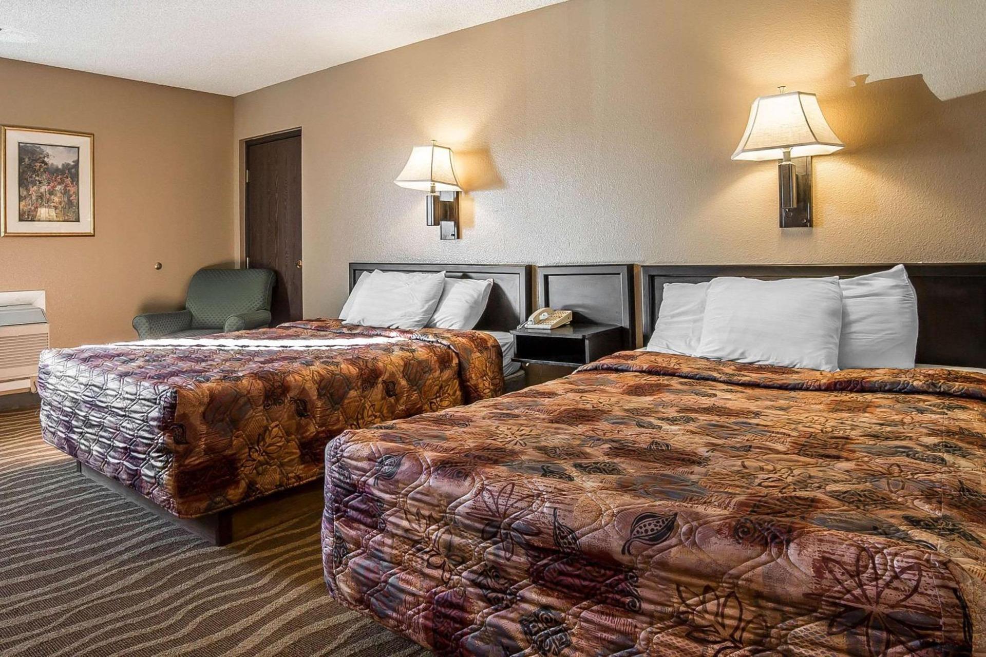 Rodeway Inn Cheyenne I-80 East photo 17
