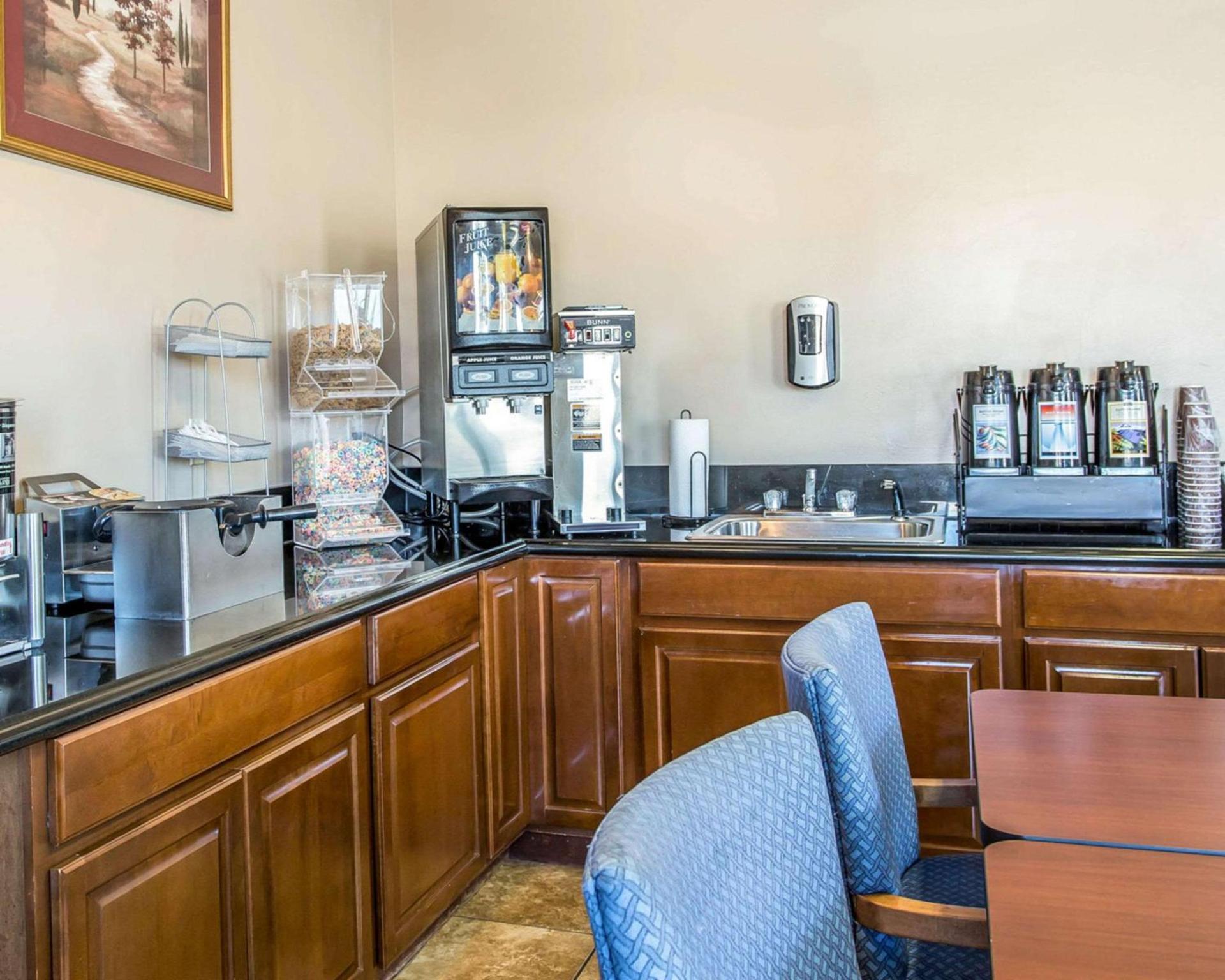 Riverton Inn & Suites Riverton photo 15