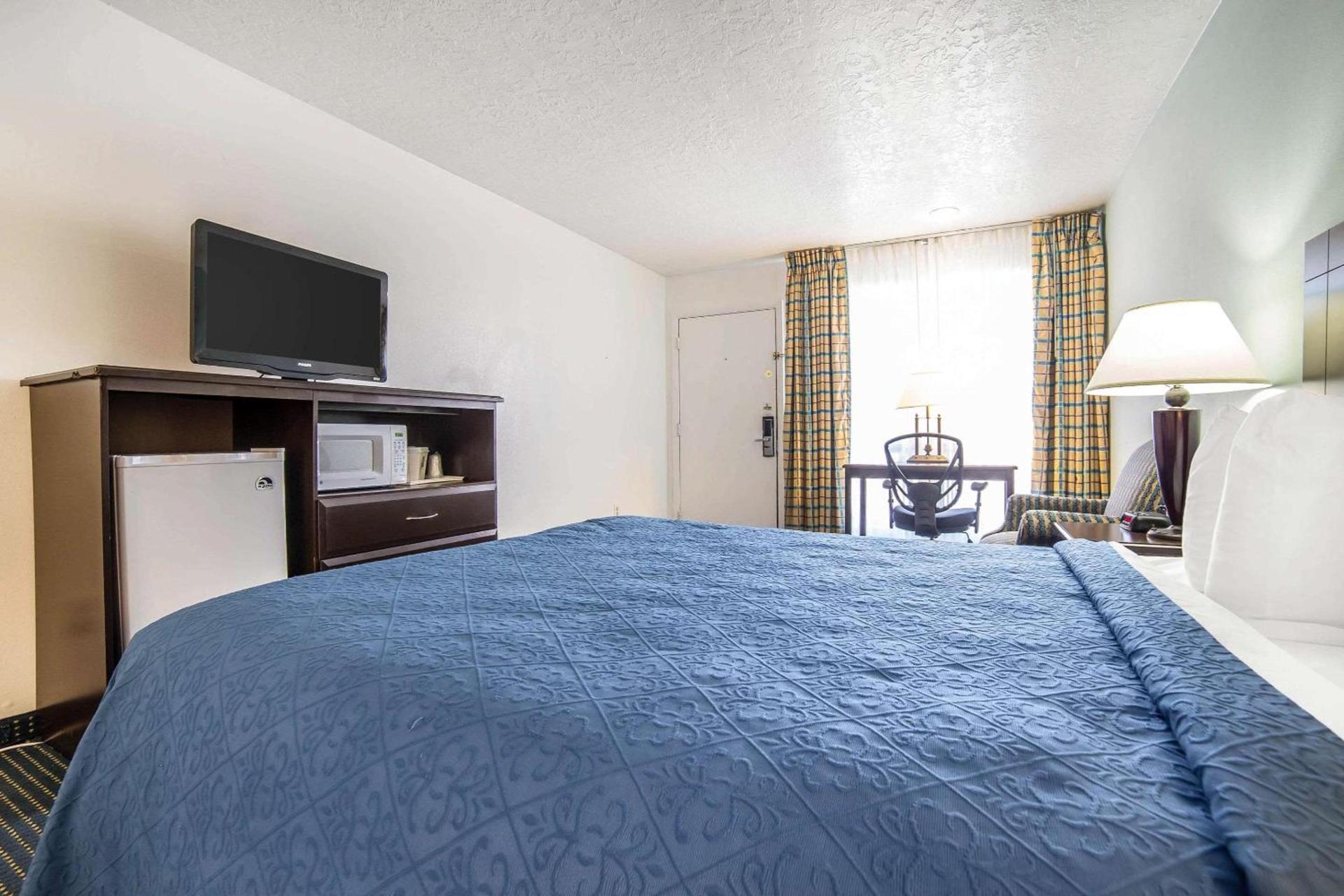 Quality Inn Rock Springs - Green River photo 8