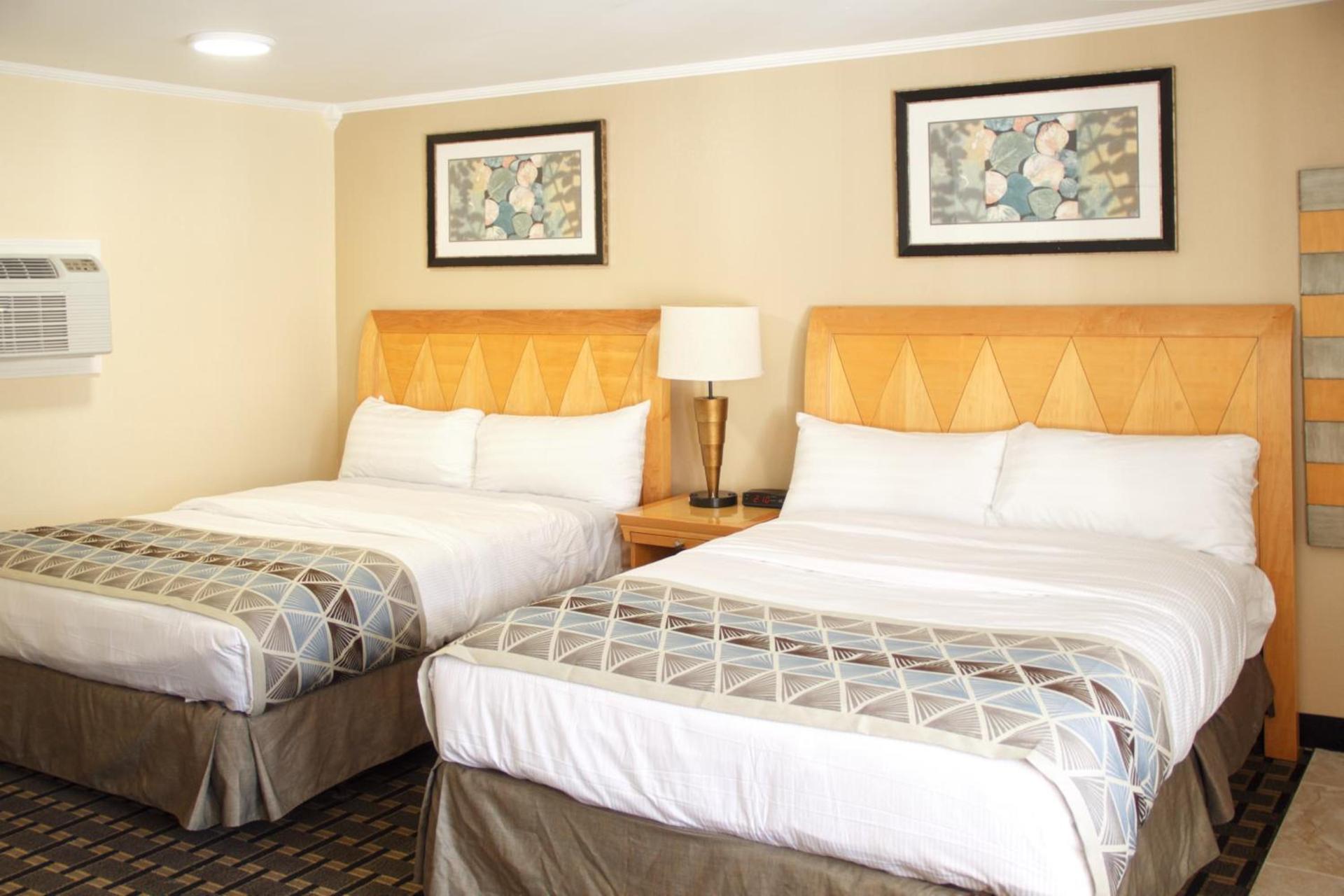 Rodeway Inn photo 6